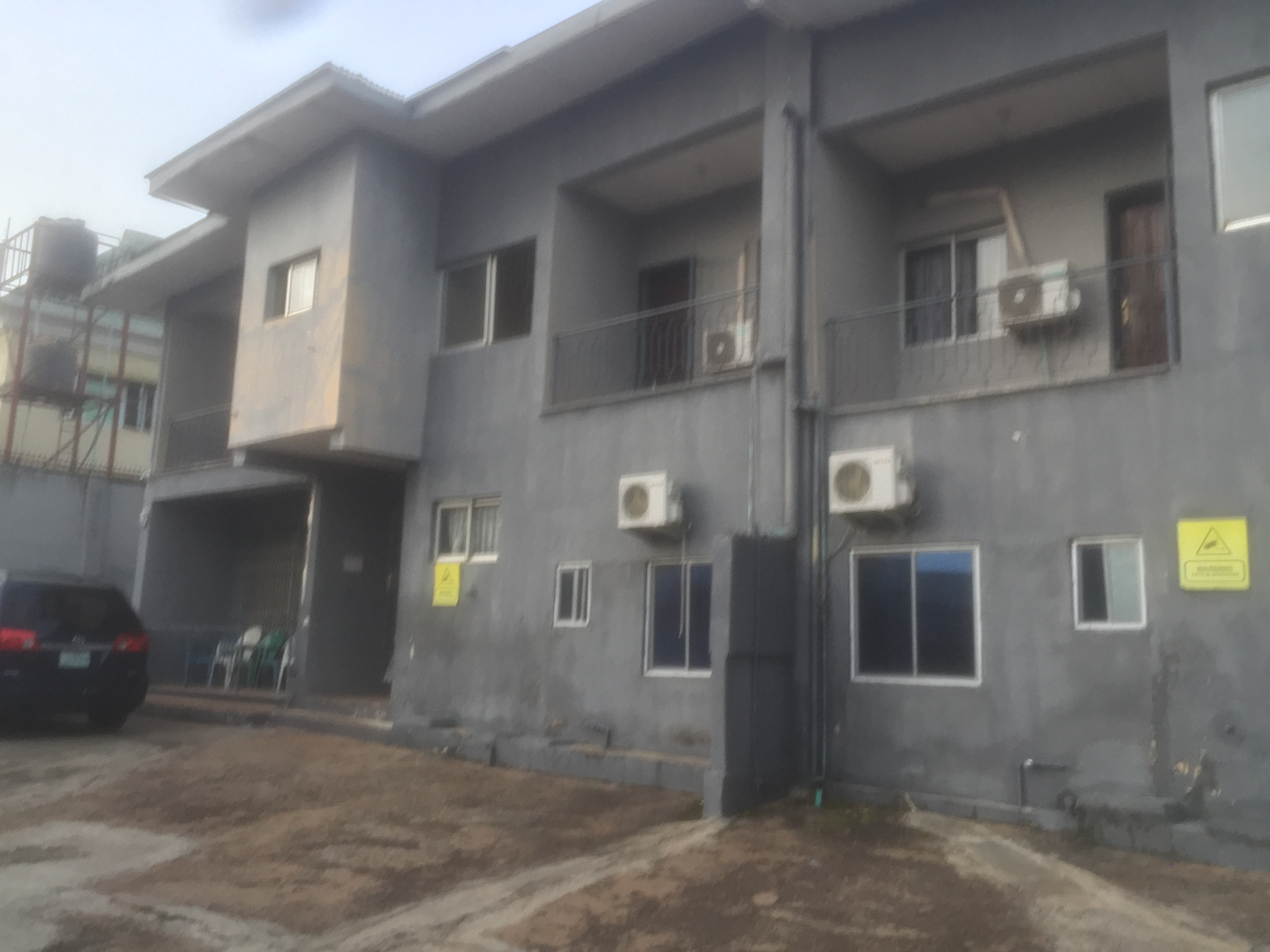 System.Collections.Generic.List`1[BluePillow.Application.SearchEngine.Dto.PhotoDto]?.ElementAt(3)?.Caption