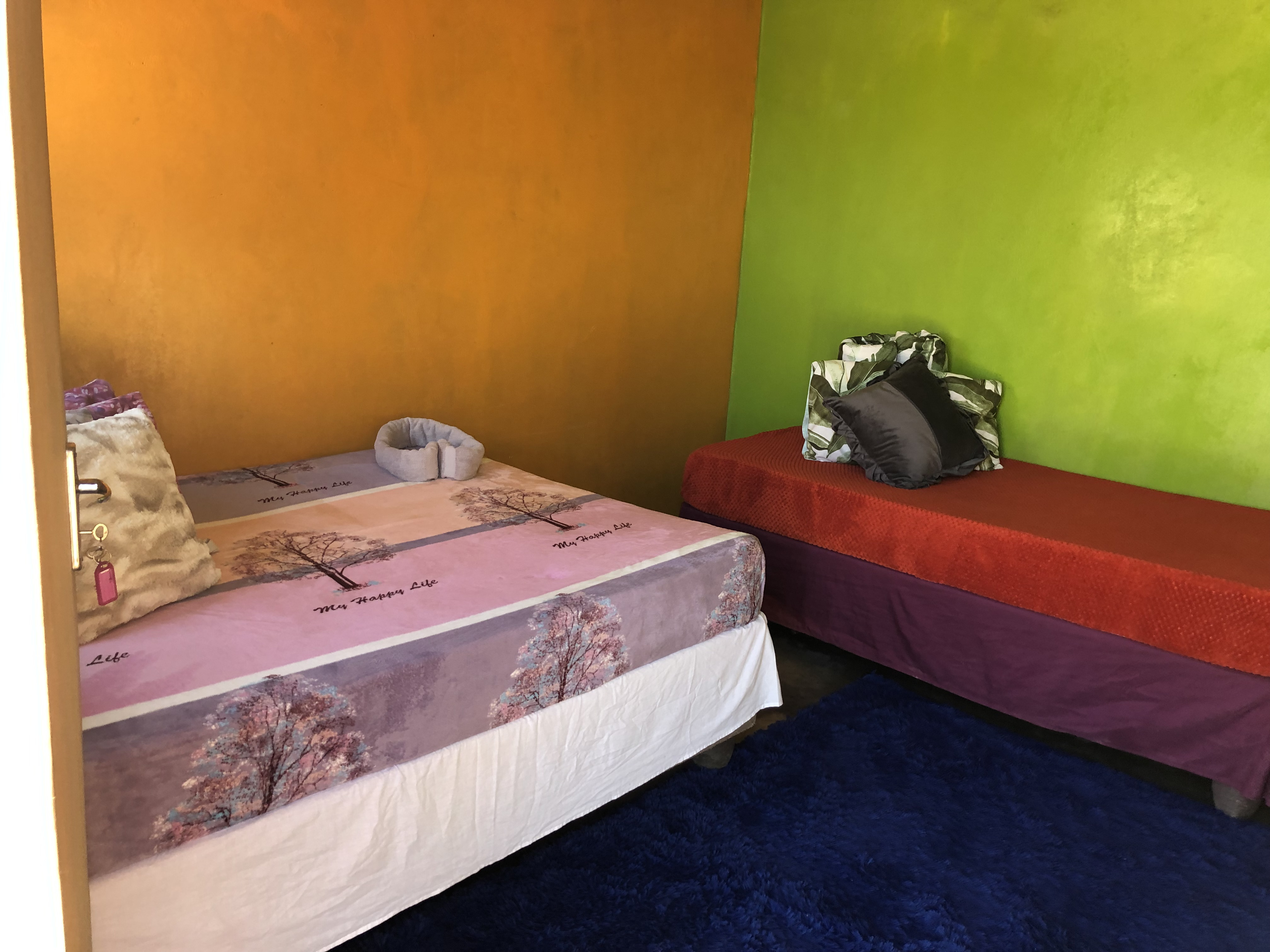 System.Collections.Generic.List`1[BluePillow.Application.SearchEngine.Dto.PhotoDto]?.ElementAt(1)?.Caption