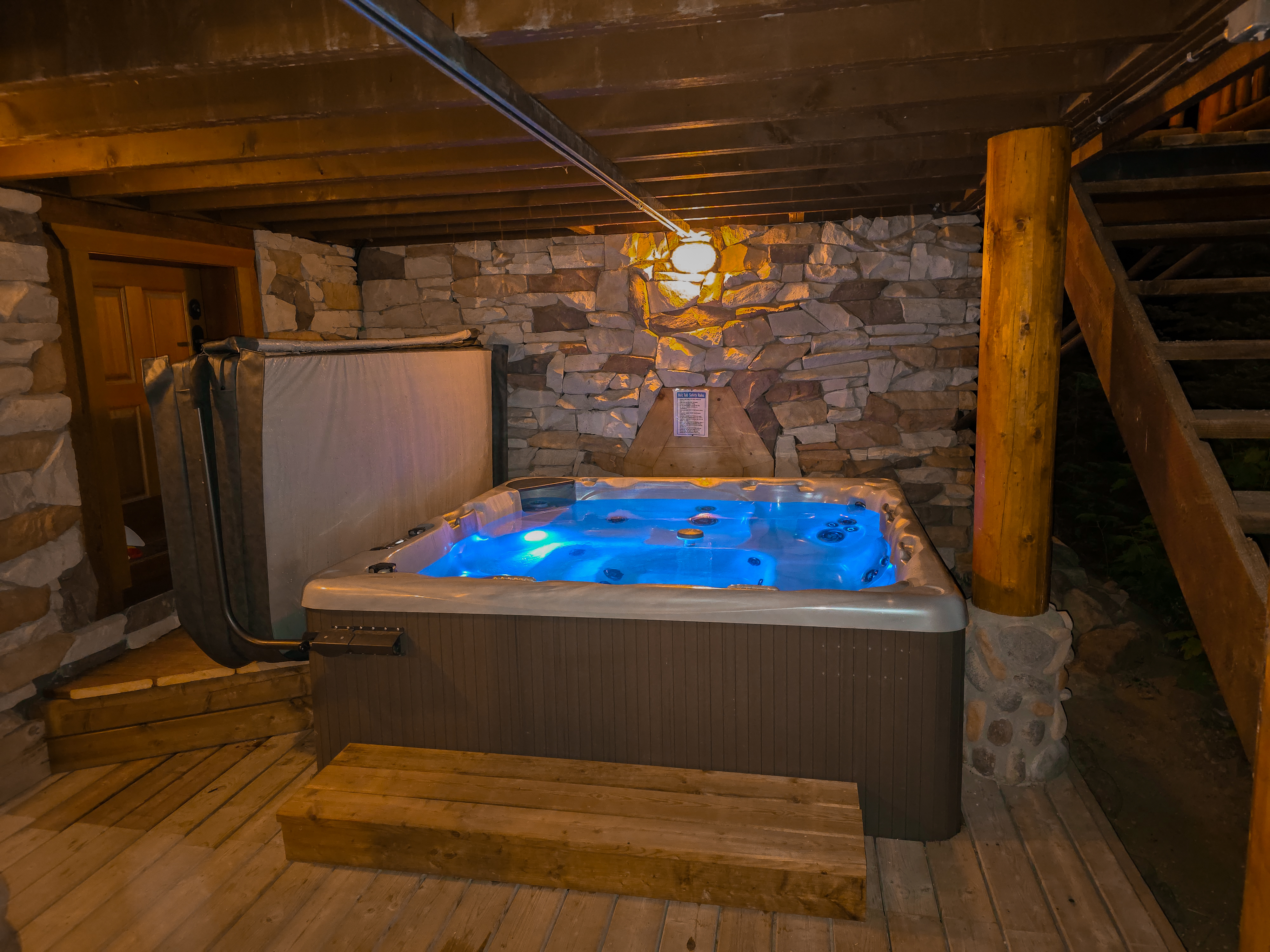 System.Collections.Generic.List`1[BluePillow.Application.SearchEngine.Dto.PhotoDto]?.ElementAt(3)?.Caption