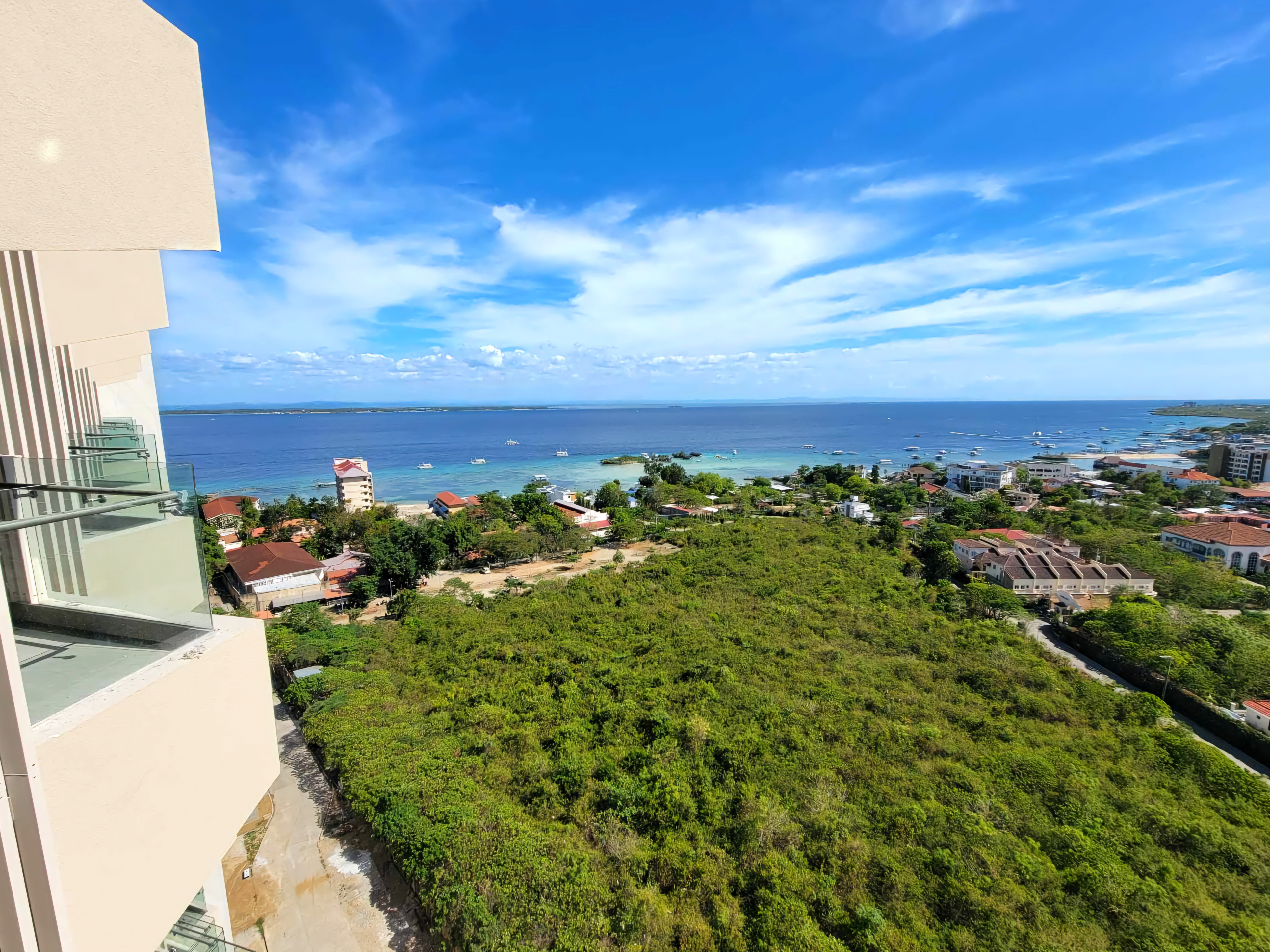 System.Collections.Generic.List`1[BluePillow.Application.SearchEngine.Dto.PhotoDto]?.ElementAt(3)?.Caption