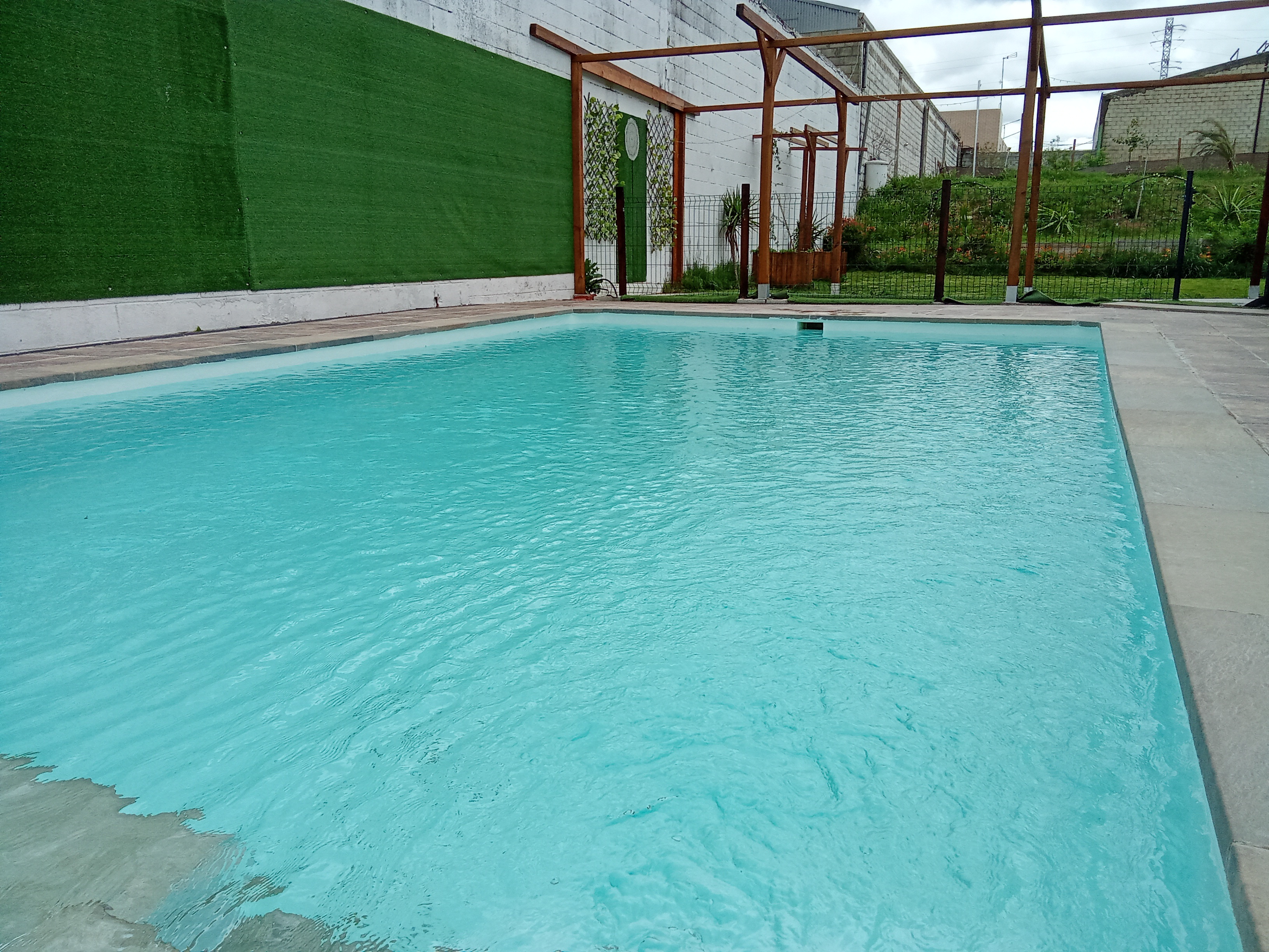 System.Collections.Generic.List`1[BluePillow.Application.SearchEngine.Dto.PhotoDto]?.ElementAt(1)?.Caption