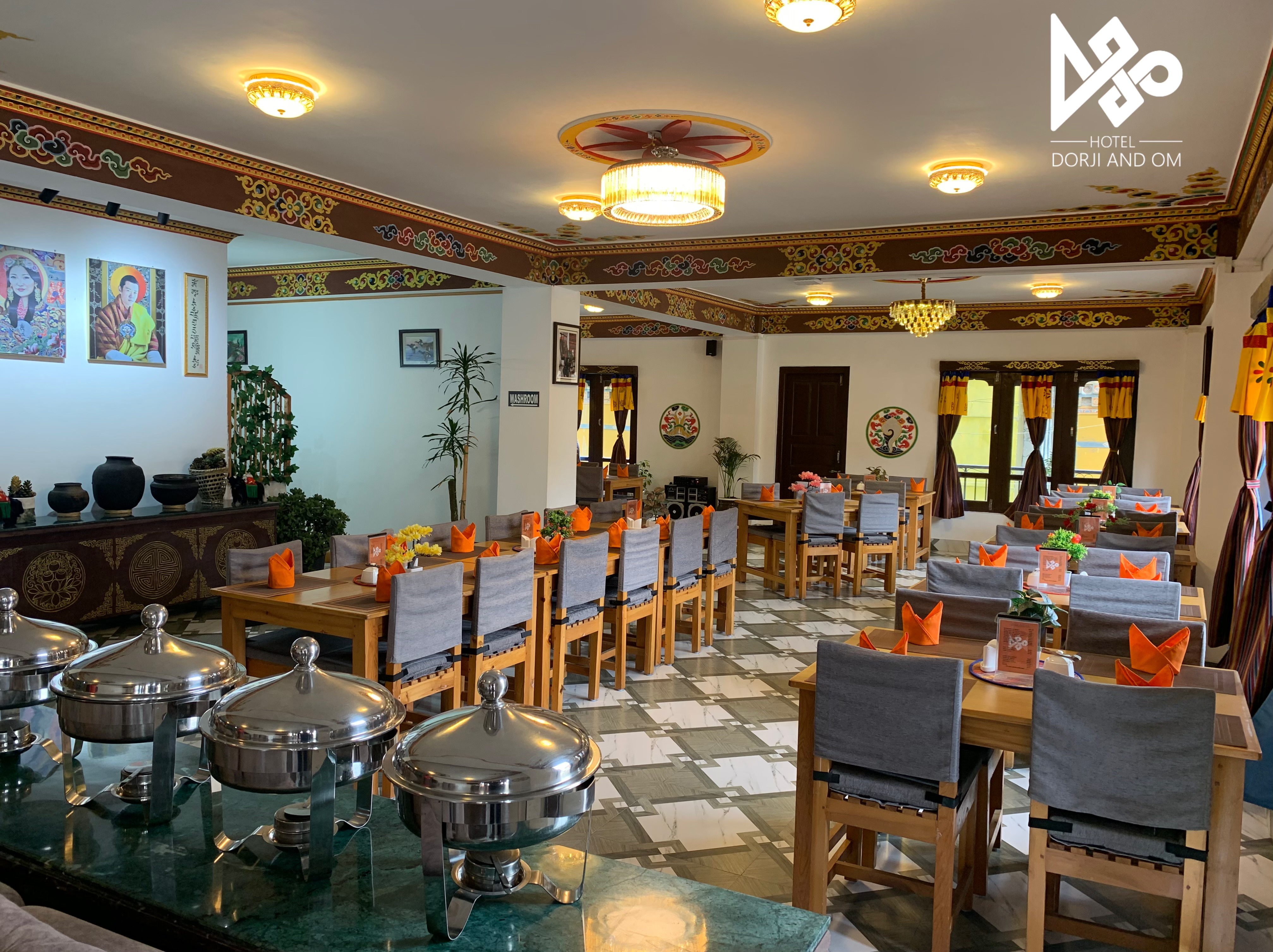 System.Collections.Generic.List`1[BluePillow.Application.SearchEngine.Dto.PhotoDto]?.ElementAt(0)?.Caption