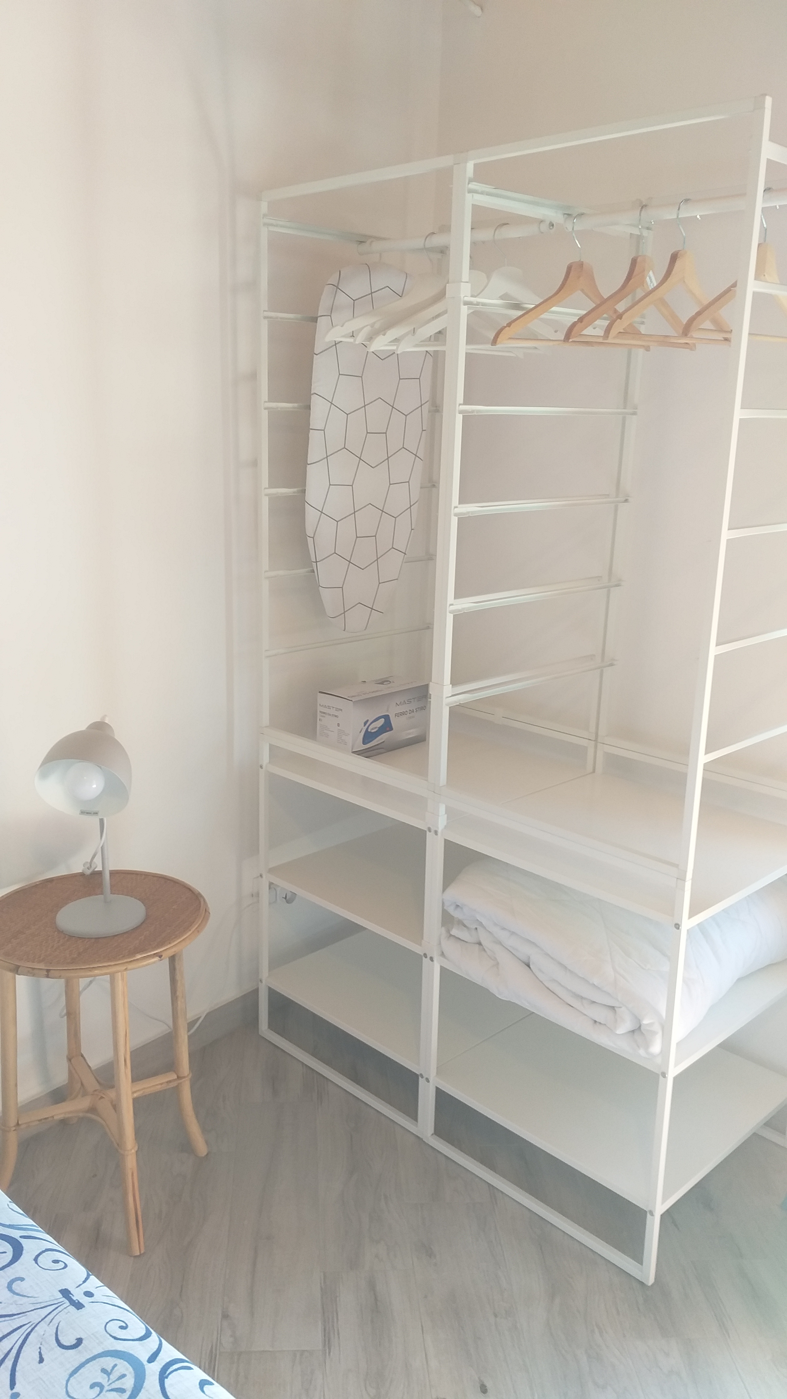 System.Collections.Generic.List`1[BluePillow.Application.SearchEngine.Dto.PhotoDto]?.ElementAt(2)?.Caption