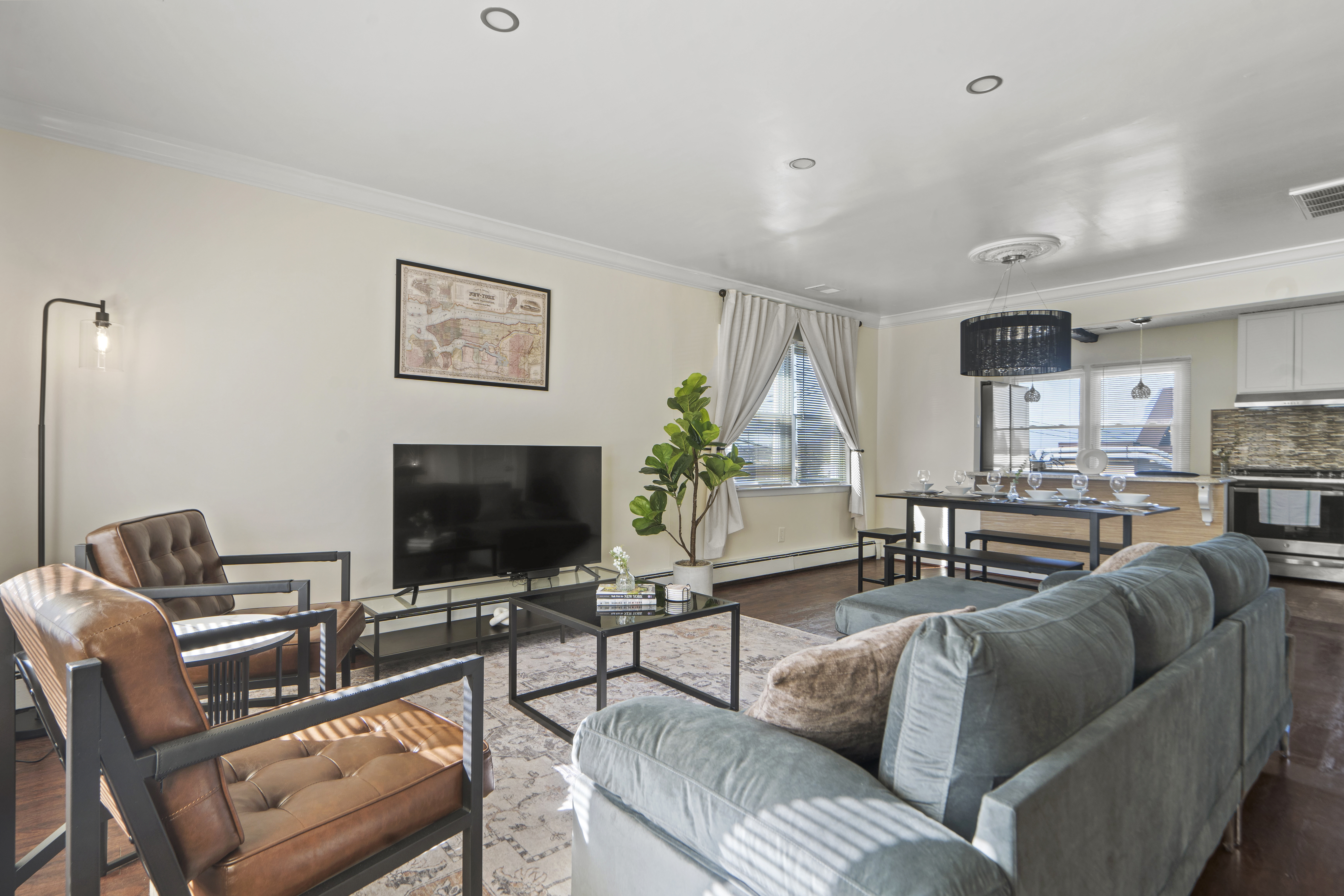 System.Collections.Generic.List`1[BluePillow.Application.SearchEngine.Dto.PhotoDto]?.ElementAt(1)?.Caption