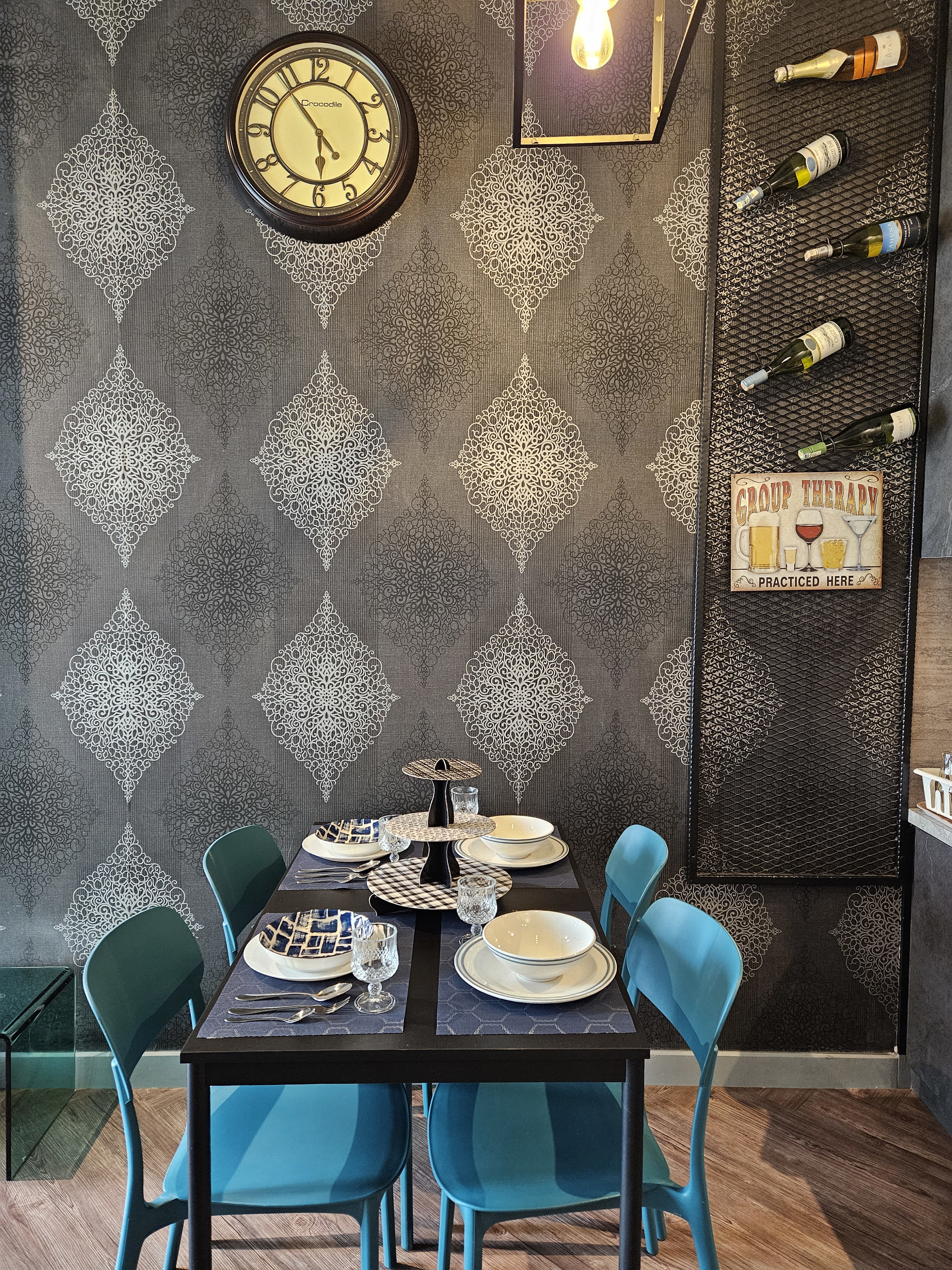 System.Collections.Generic.List`1[BluePillow.Application.SearchEngine.Dto.PhotoDto]?.ElementAt(3)?.Caption