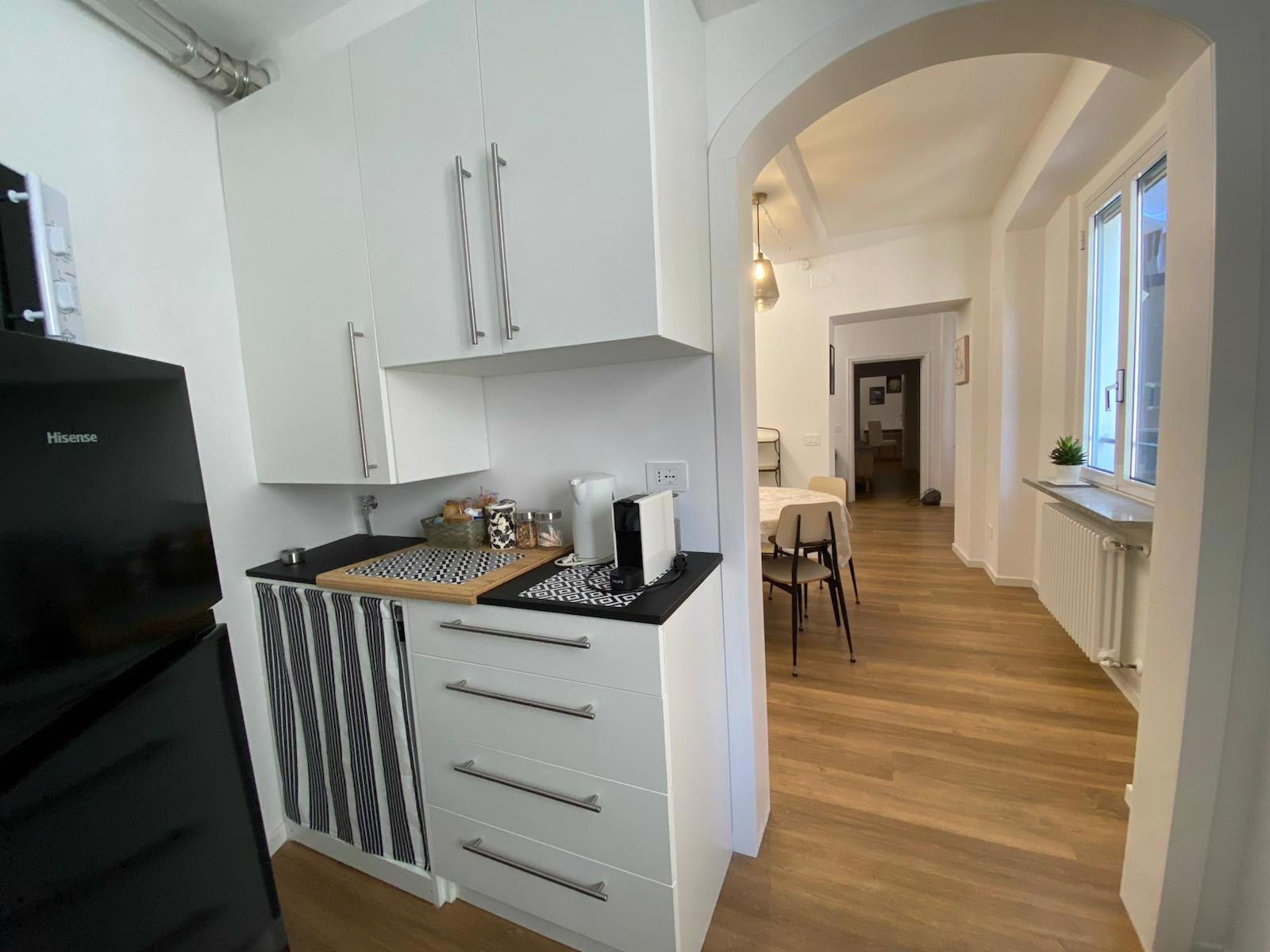 System.Collections.Generic.List`1[BluePillow.Application.SearchEngine.Dto.PhotoDto]?.ElementAt(3)?.Caption