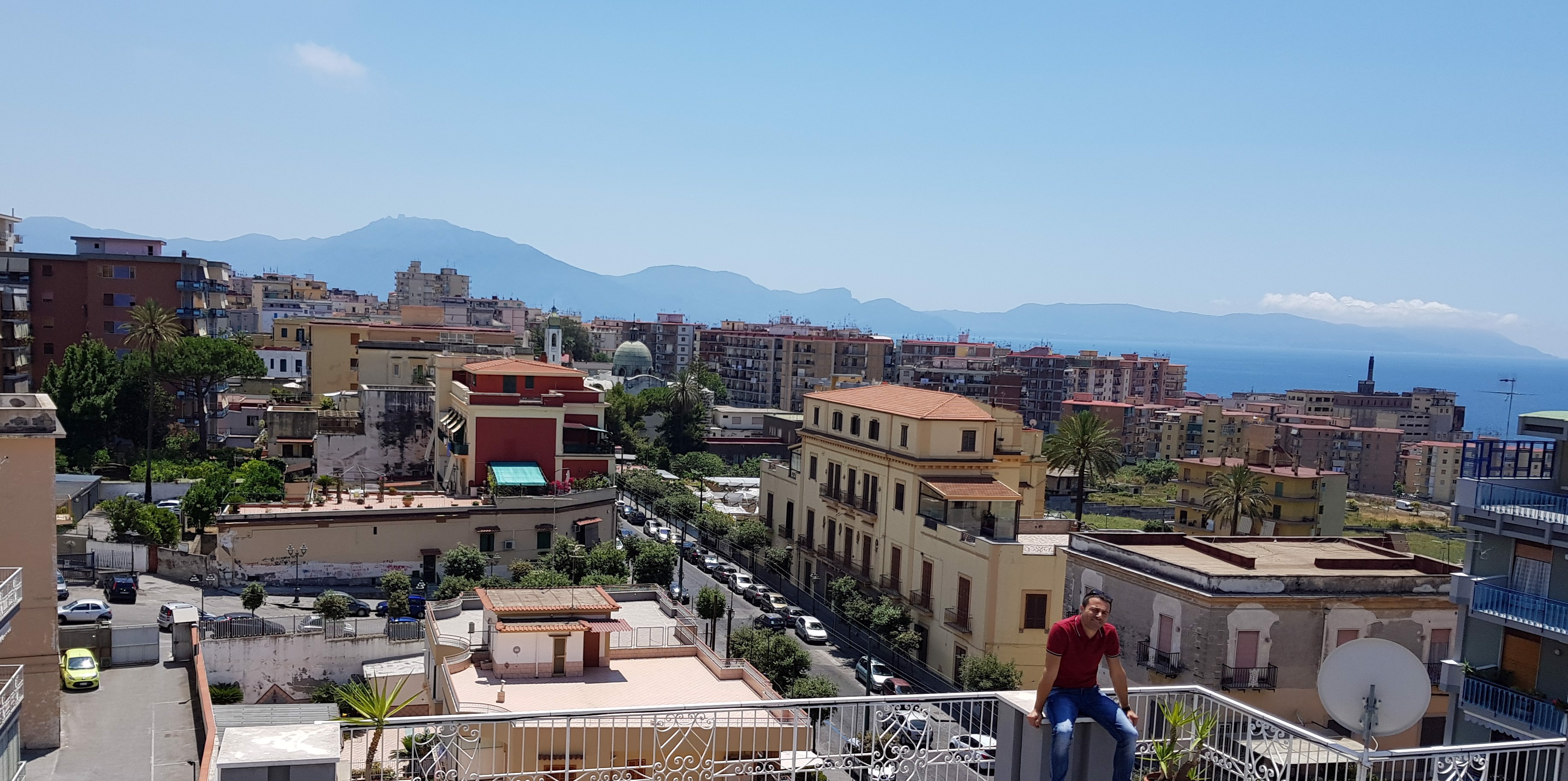 System.Collections.Generic.List`1[BluePillow.Application.SearchEngine.Dto.PhotoDto]?.ElementAt(0)?.Caption