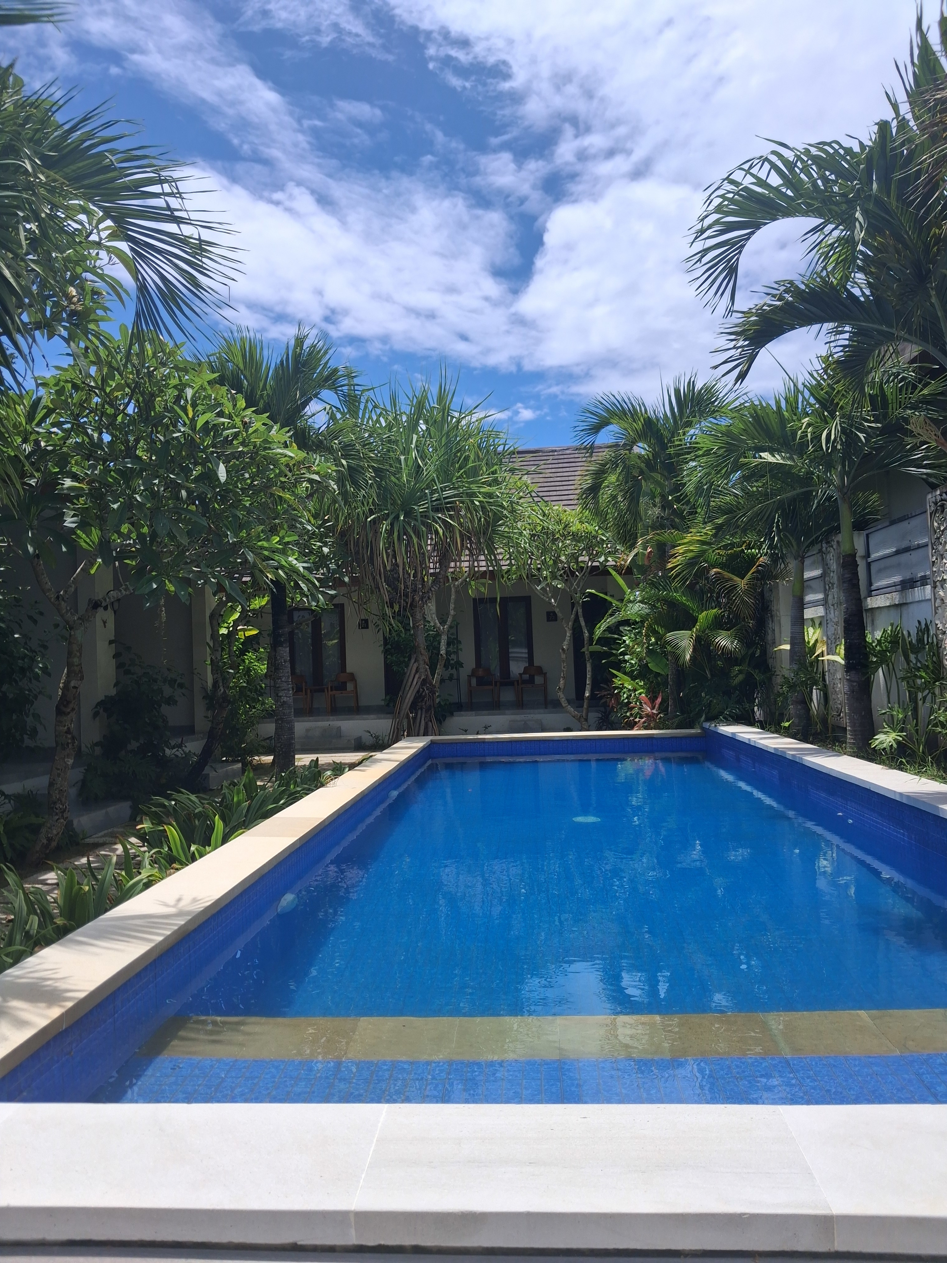 System.Collections.Generic.List`1[BluePillow.Application.SearchEngine.Dto.PhotoDto]?.ElementAt(3)?.Caption