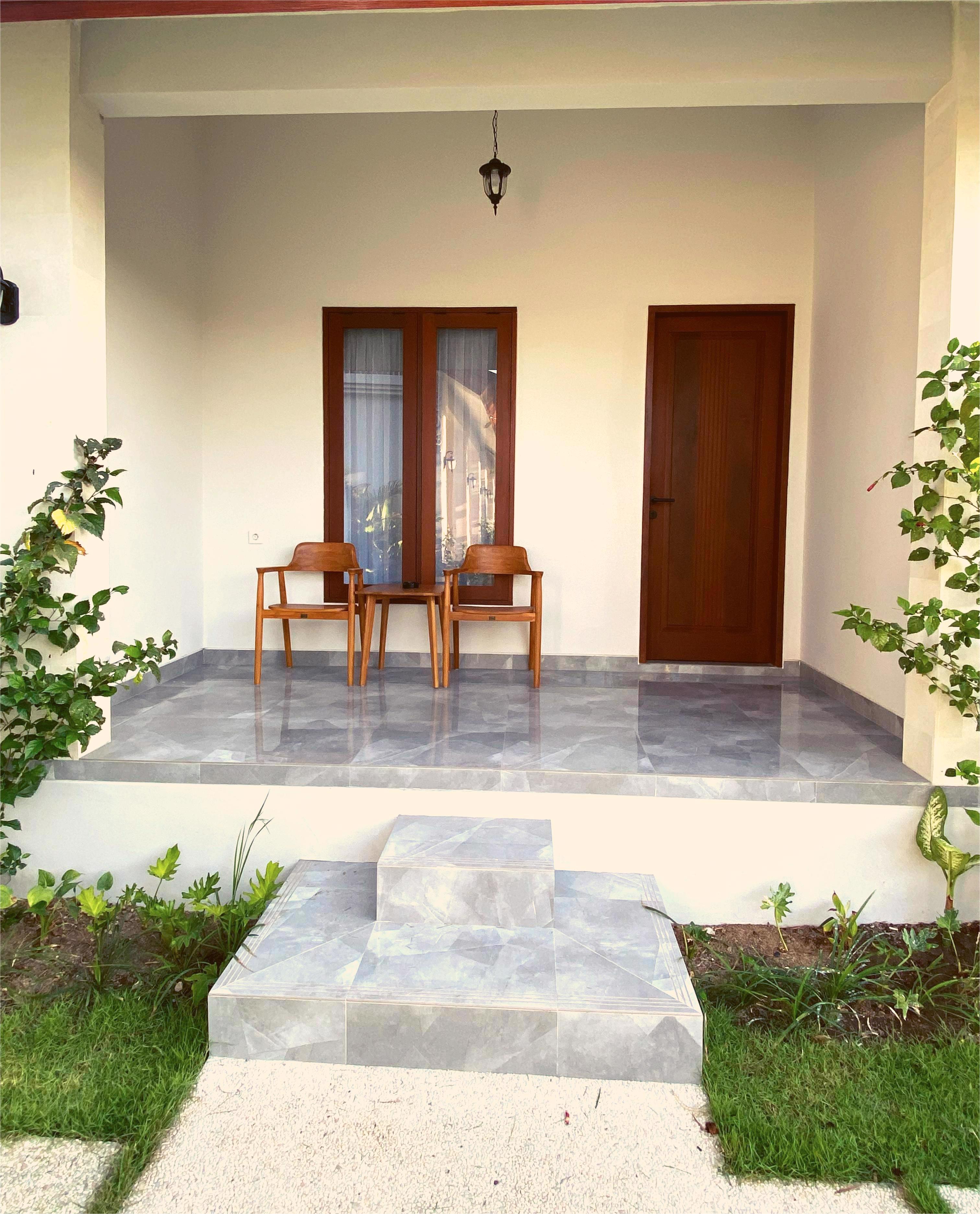 System.Collections.Generic.List`1[BluePillow.Application.SearchEngine.Dto.PhotoDto]?.ElementAt(0)?.Caption