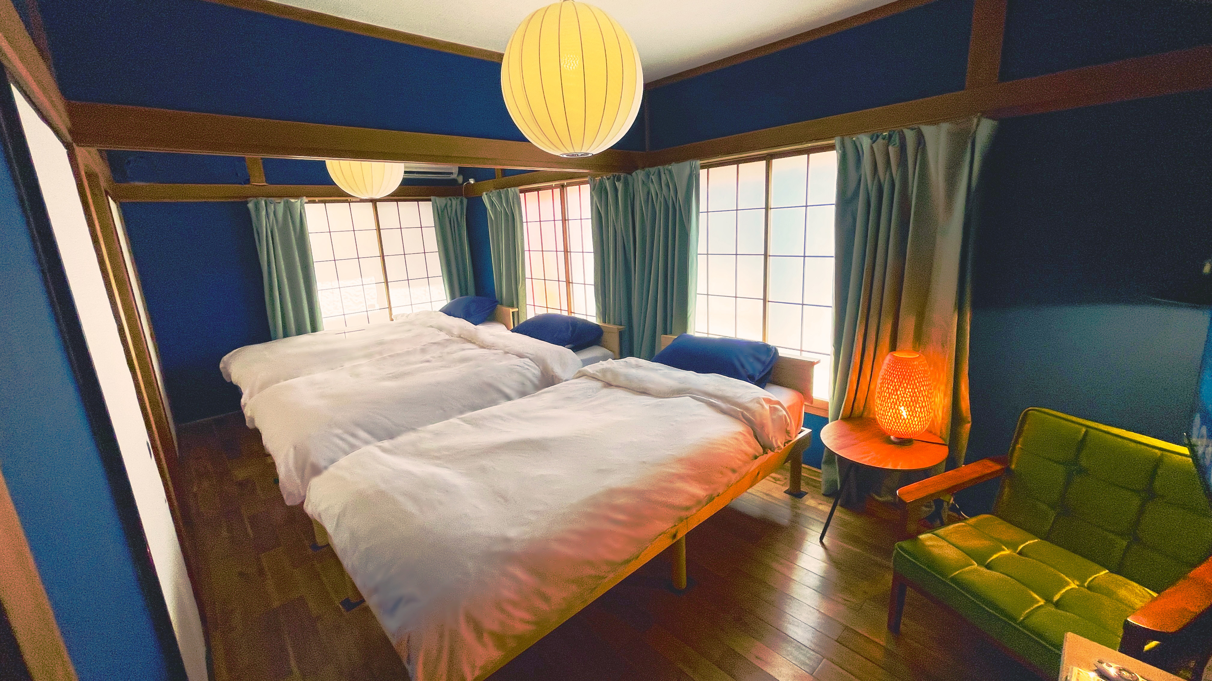 System.Collections.Generic.List`1[BluePillow.Application.SearchEngine.Dto.PhotoDto]?.ElementAt(0)?.Caption