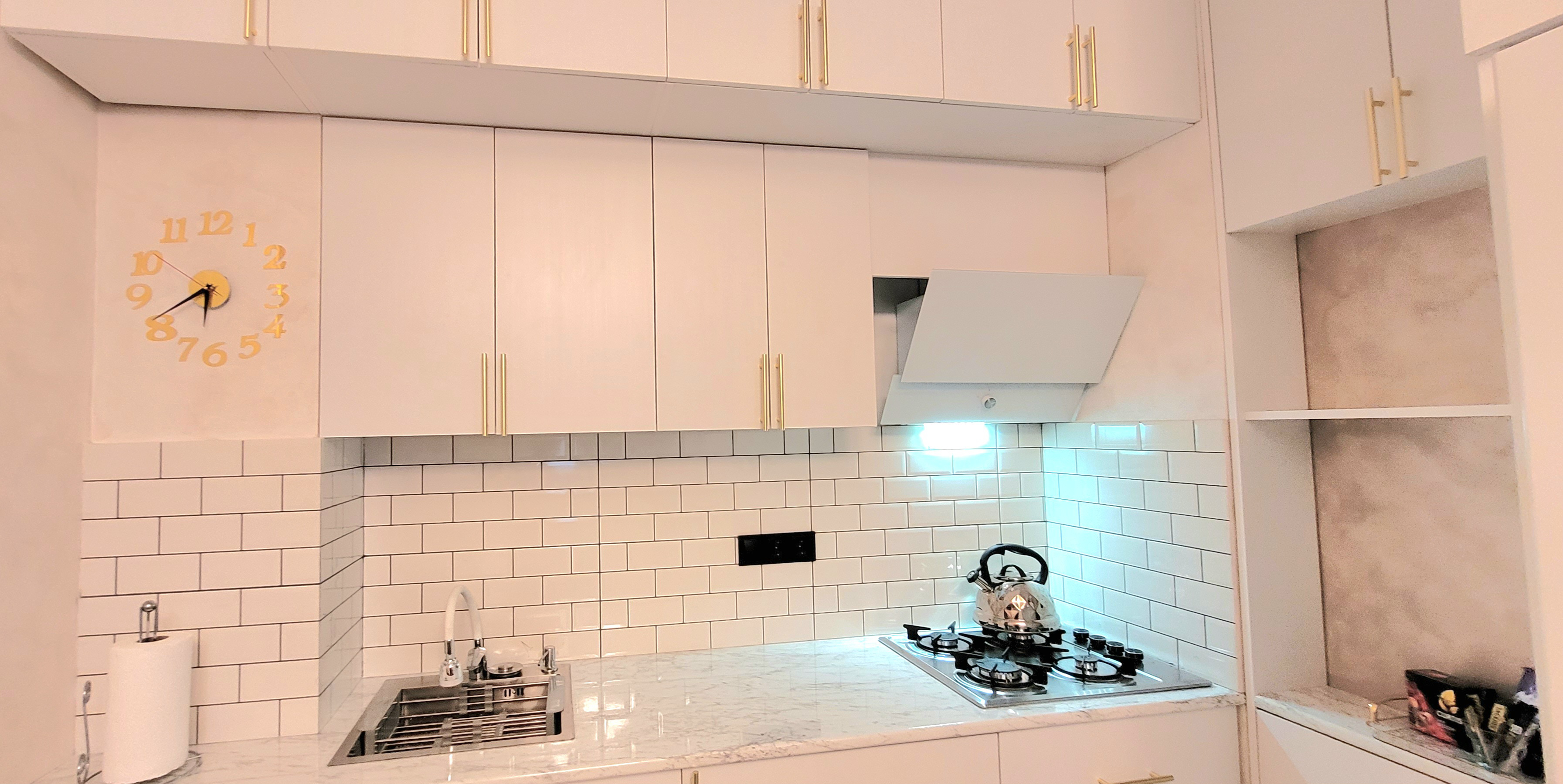 System.Collections.Generic.List`1[BluePillow.Application.SearchEngine.Dto.PhotoDto]?.ElementAt(1)?.Caption