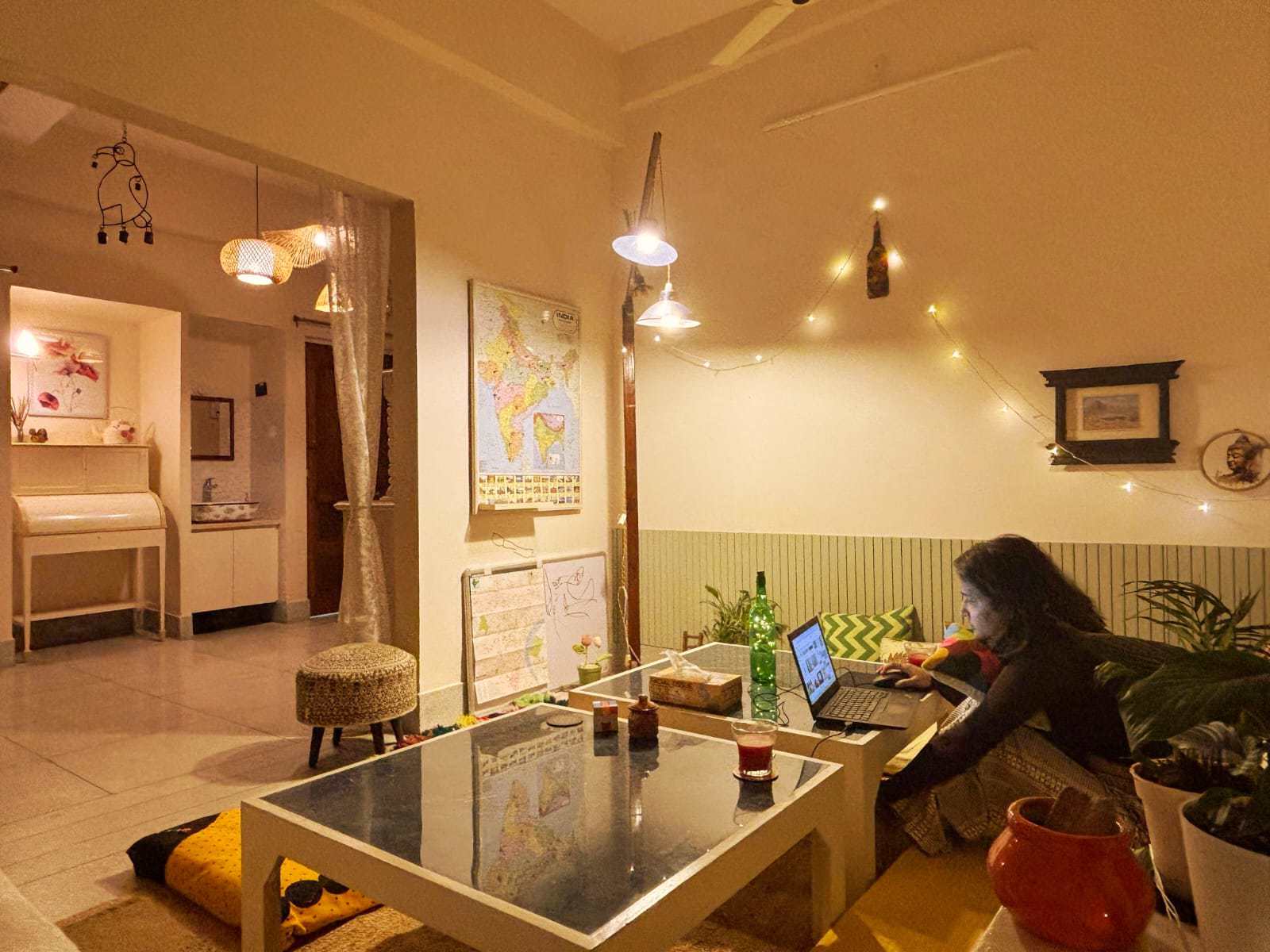 System.Collections.Generic.List`1[BluePillow.Application.SearchEngine.Dto.PhotoDto]?.ElementAt(1)?.Caption