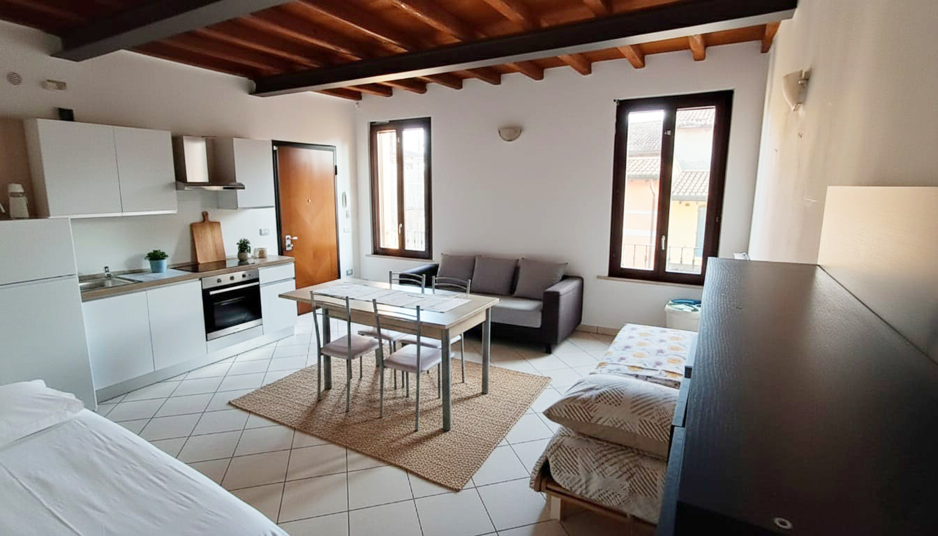 System.Collections.Generic.List`1[BluePillow.Application.SearchEngine.Dto.PhotoDto]?.ElementAt(1)?.Caption