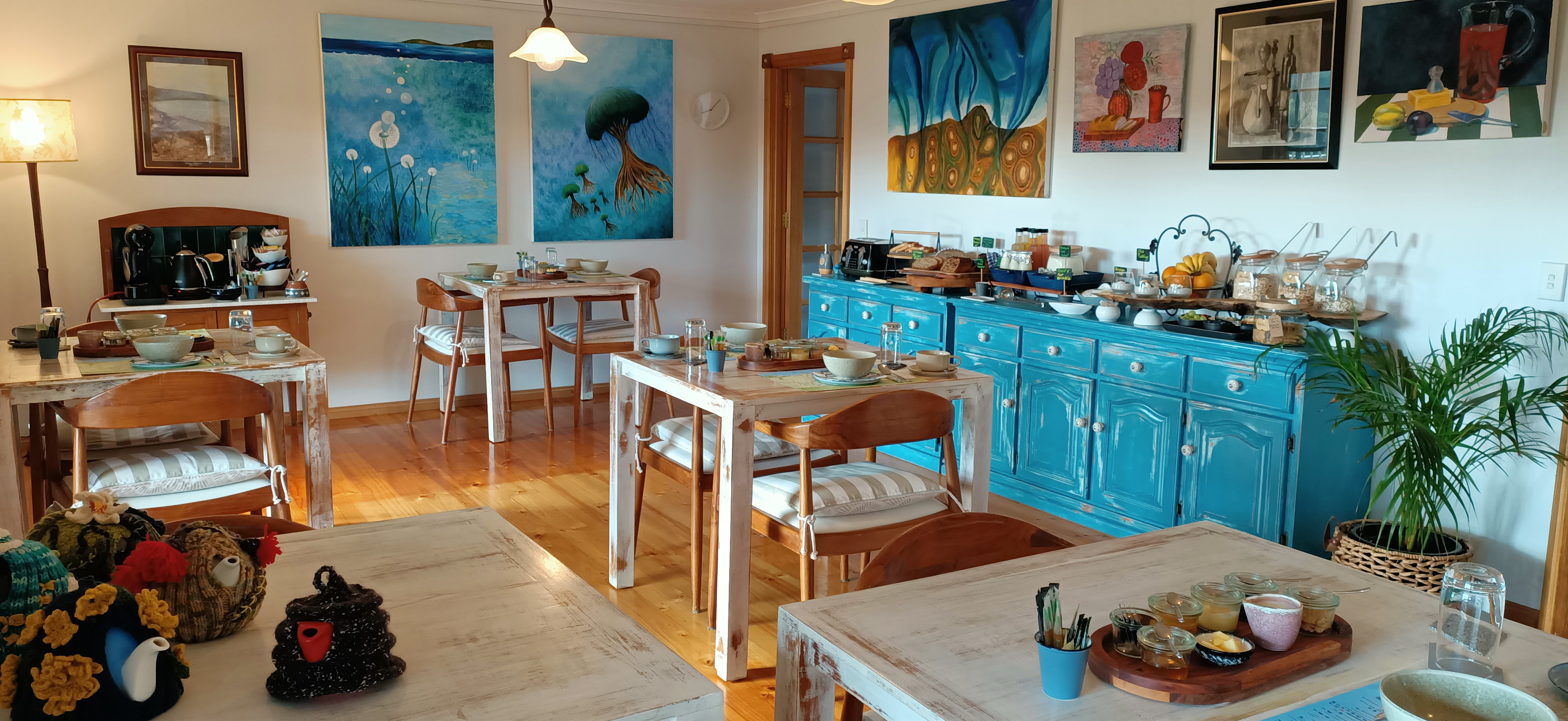 System.Collections.Generic.List`1[BluePillow.Application.SearchEngine.Dto.PhotoDto]?.ElementAt(0)?.Caption