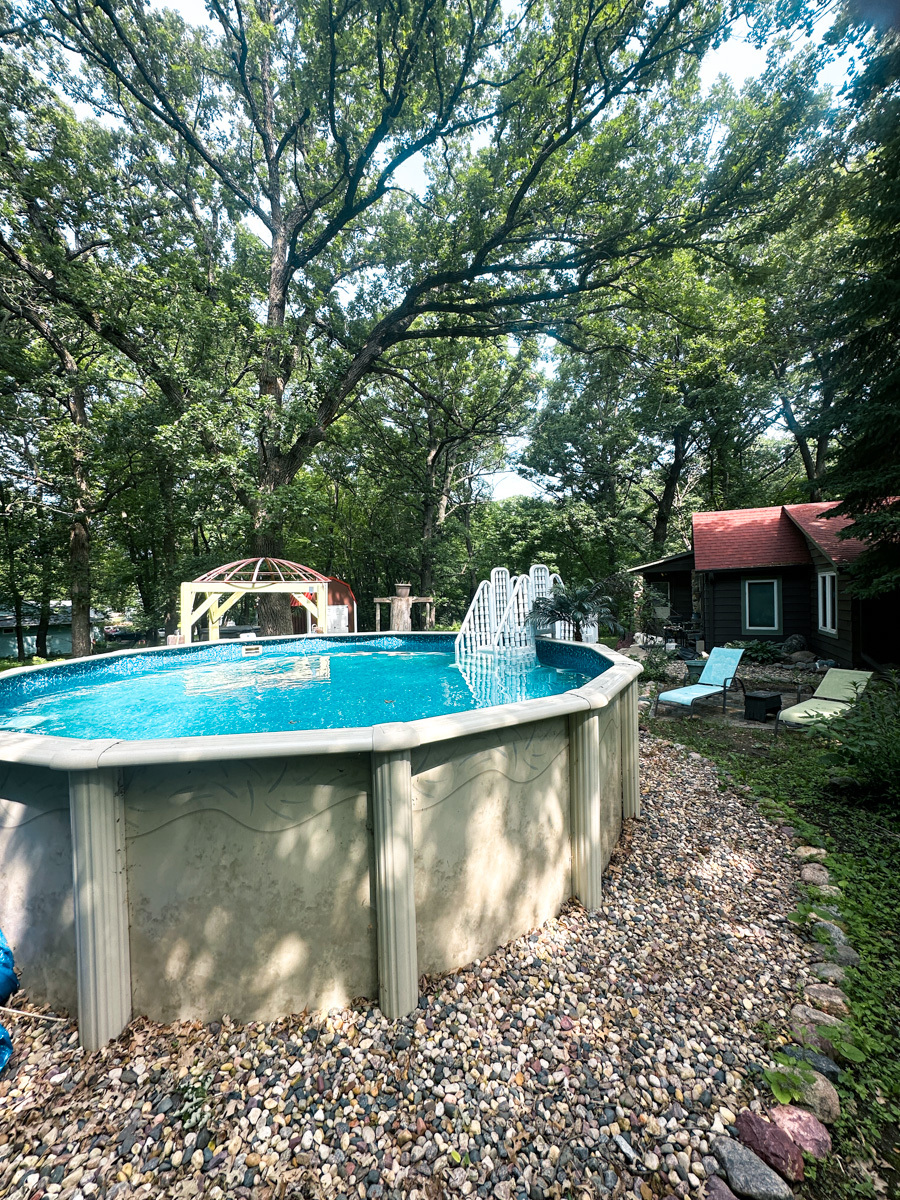 System.Collections.Generic.List`1[BluePillow.Application.SearchEngine.Dto.PhotoDto]?.ElementAt(2)?.Caption