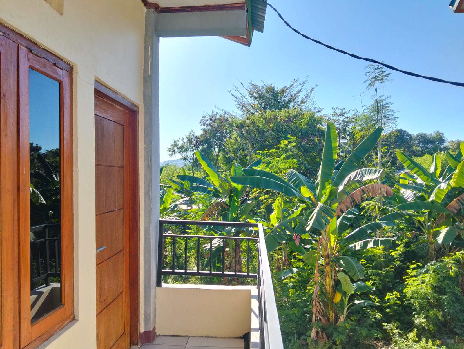 System.Collections.Generic.List`1[BluePillow.Application.SearchEngine.Dto.PhotoDto]?.ElementAt(3)?.Caption