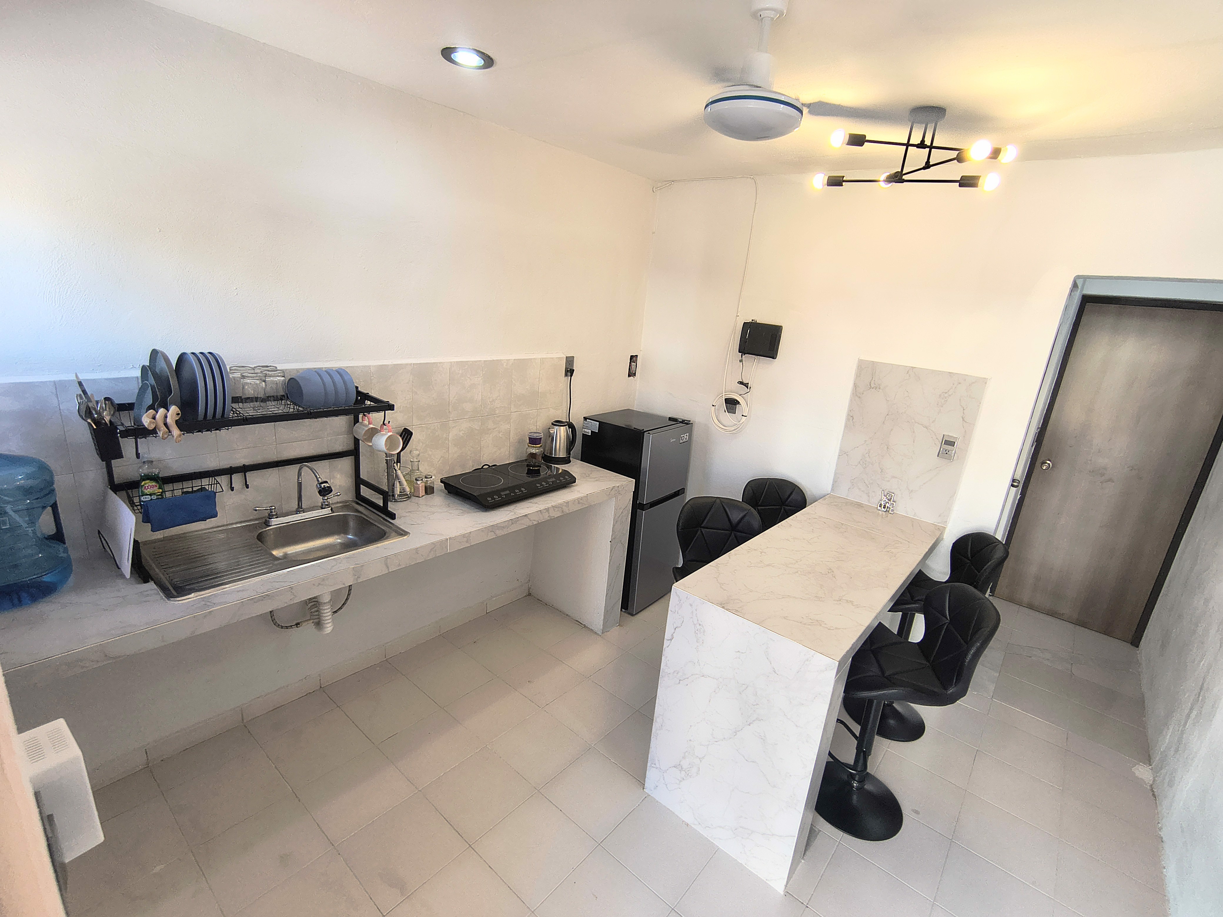 System.Collections.Generic.List`1[BluePillow.Application.SearchEngine.Dto.PhotoDto]?.ElementAt(2)?.Caption