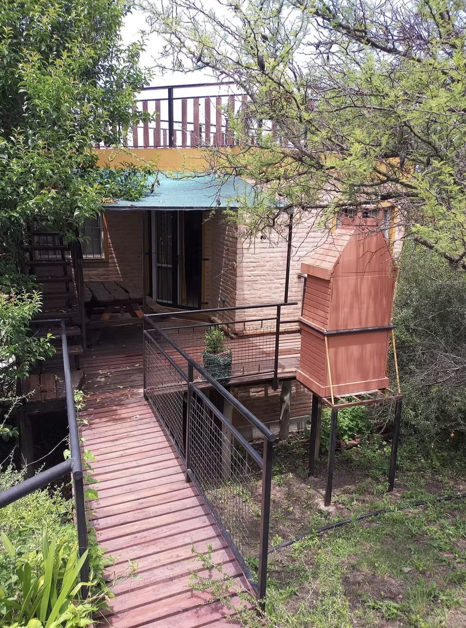 System.Collections.Generic.List`1[BluePillow.Application.SearchEngine.Dto.PhotoDto]?.ElementAt(2)?.Caption