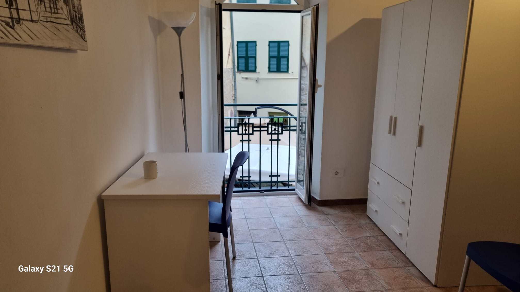 System.Collections.Generic.List`1[BluePillow.Application.SearchEngine.Dto.PhotoDto]?.ElementAt(1)?.Caption