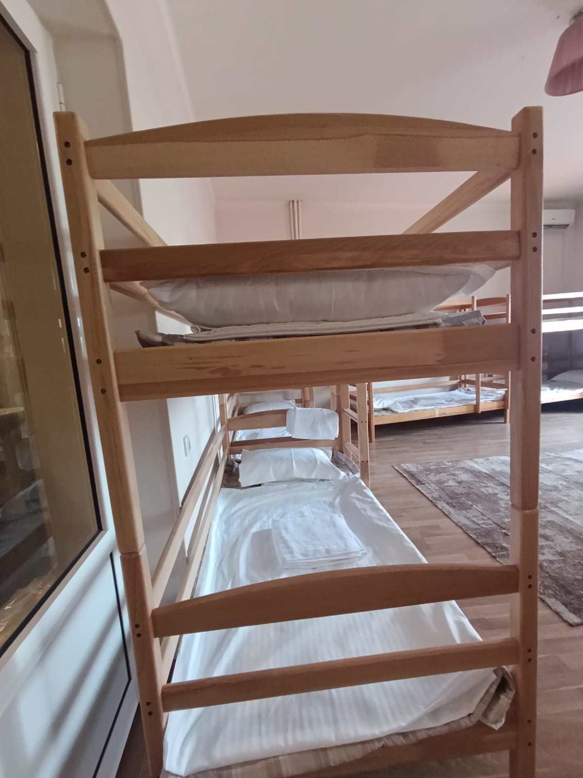 System.Collections.Generic.List`1[BluePillow.Application.SearchEngine.Dto.PhotoDto]?.ElementAt(0)?.Caption