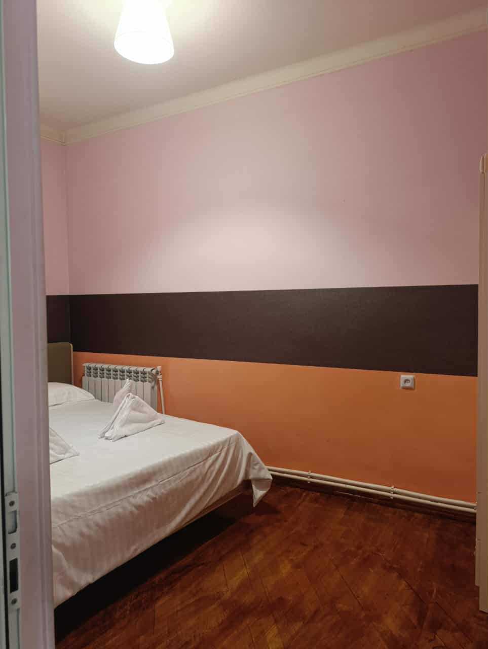 System.Collections.Generic.List`1[BluePillow.Application.SearchEngine.Dto.PhotoDto]?.ElementAt(2)?.Caption