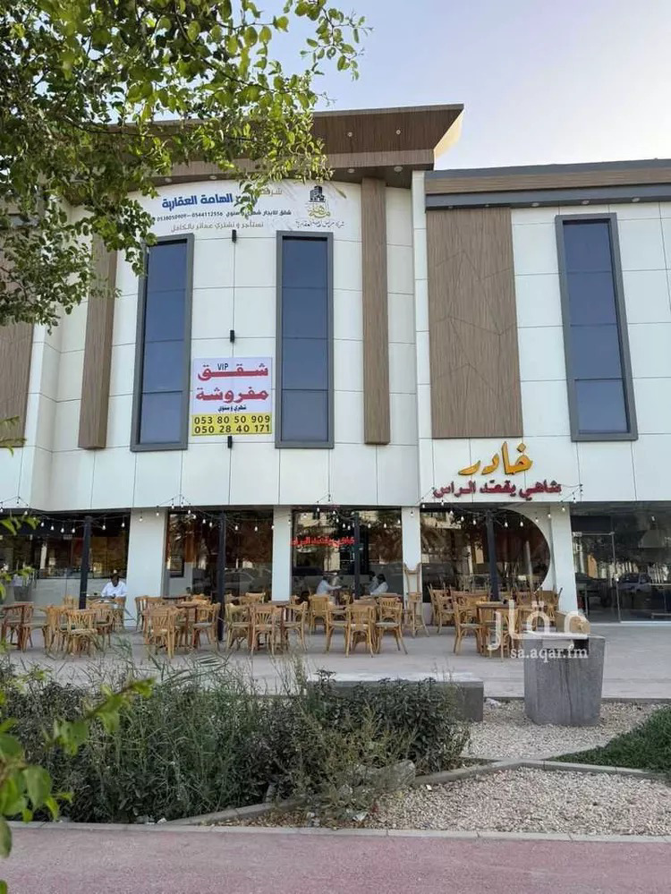 System.Collections.Generic.List`1[BluePillow.Application.SearchEngine.Dto.PhotoDto]?.ElementAt(0)?.Caption