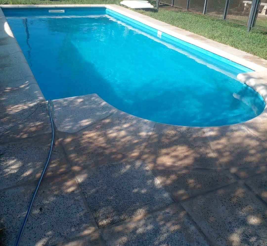 System.Collections.Generic.List`1[BluePillow.Application.SearchEngine.Dto.PhotoDto]?.ElementAt(1)?.Caption