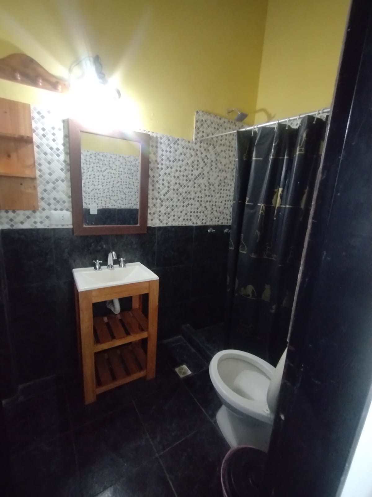 System.Collections.Generic.List`1[BluePillow.Application.SearchEngine.Dto.PhotoDto]?.ElementAt(2)?.Caption