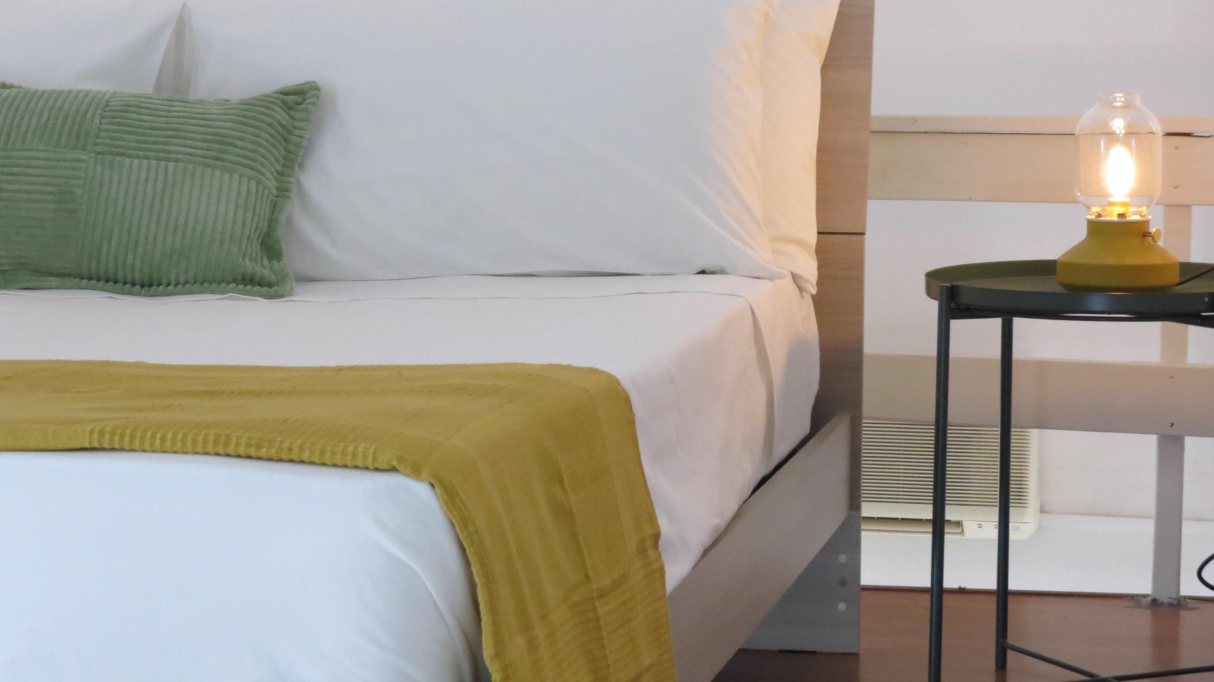 System.Collections.Generic.List`1[BluePillow.Application.SearchEngine.Dto.PhotoDto]?.ElementAt(0)?.Caption