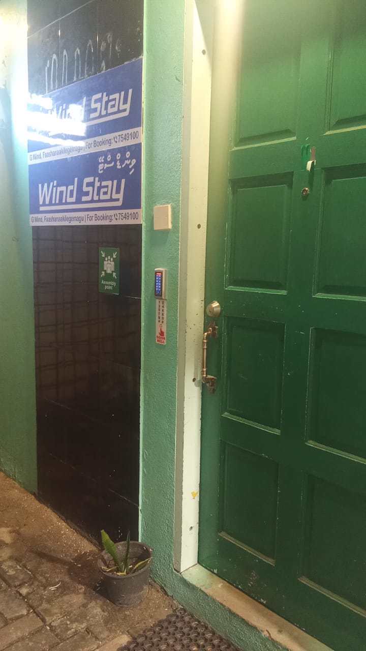 System.Collections.Generic.List`1[BluePillow.Application.SearchEngine.Dto.PhotoDto]?.ElementAt(0)?.Caption