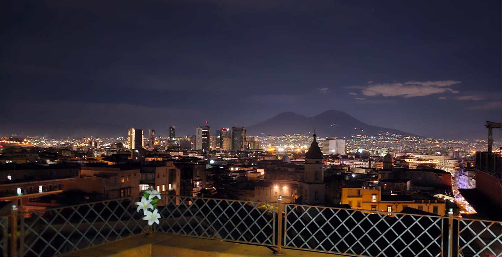 System.Collections.Generic.List`1[BluePillow.Application.SearchEngine.Dto.PhotoDto]?.ElementAt(2)?.Caption