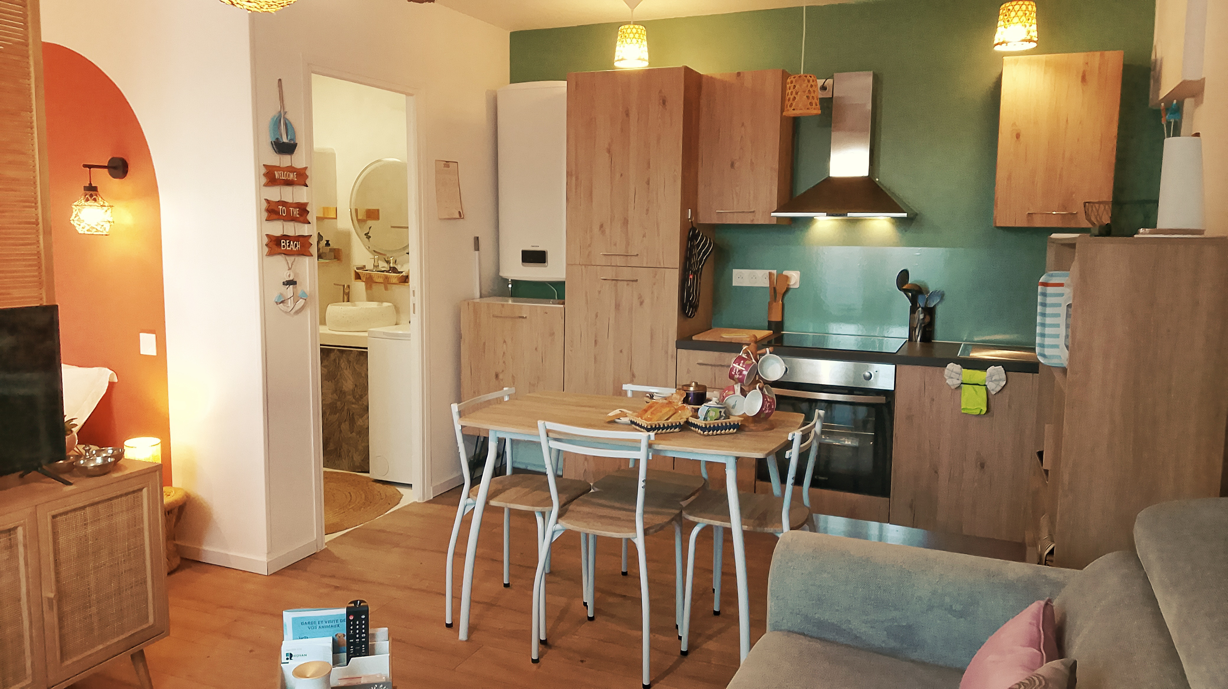 System.Collections.Generic.List`1[BluePillow.Application.SearchEngine.Dto.PhotoDto]?.ElementAt(1)?.Caption