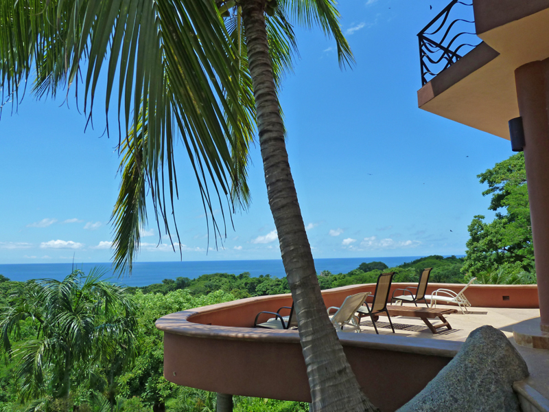 System.Collections.Generic.List`1[BluePillow.Application.SearchEngine.Dto.PhotoDto]?.ElementAt(0)?.Caption