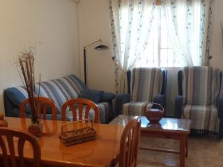 System.Collections.Generic.List`1[BluePillow.Application.SearchEngine.Dto.PhotoDto]?.ElementAt(3)?.Caption