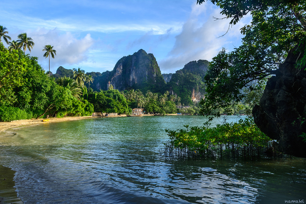 Holiday rentals Phuket Province