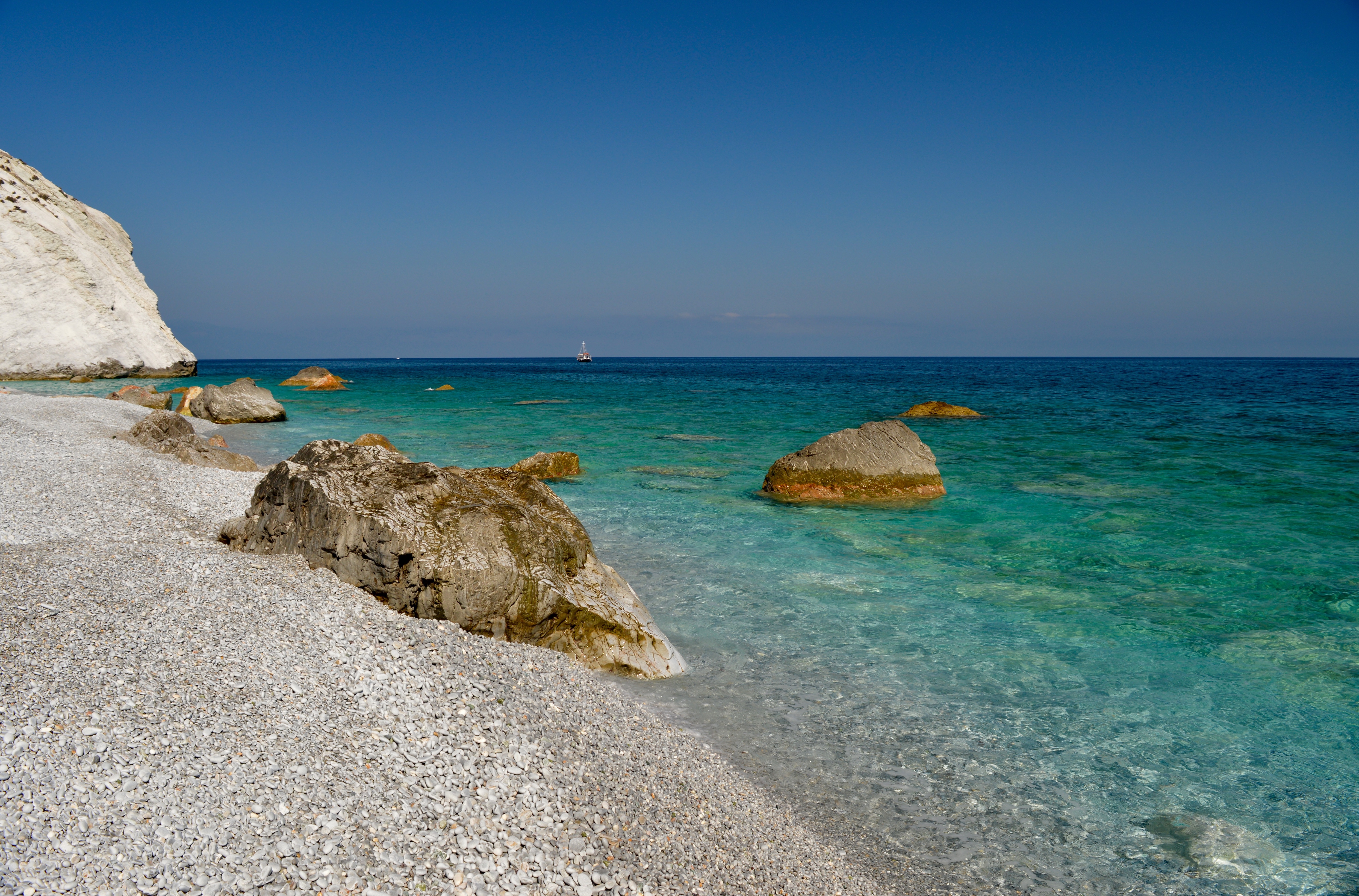 Holiday rentals Milos