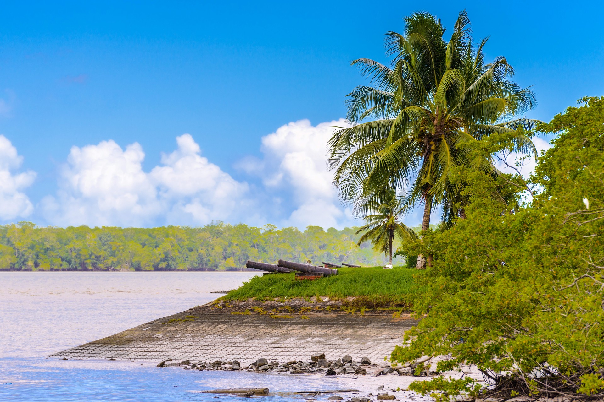 Holiday rentals Suriname