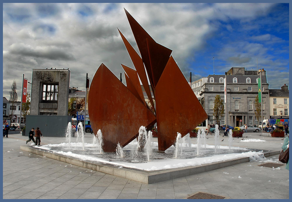 Holiday rentals Eyre Square