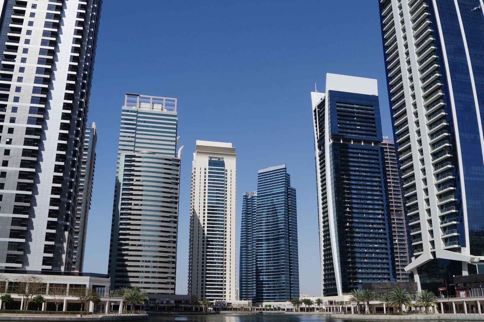 Hotels in Jumeirah Lakes Towers