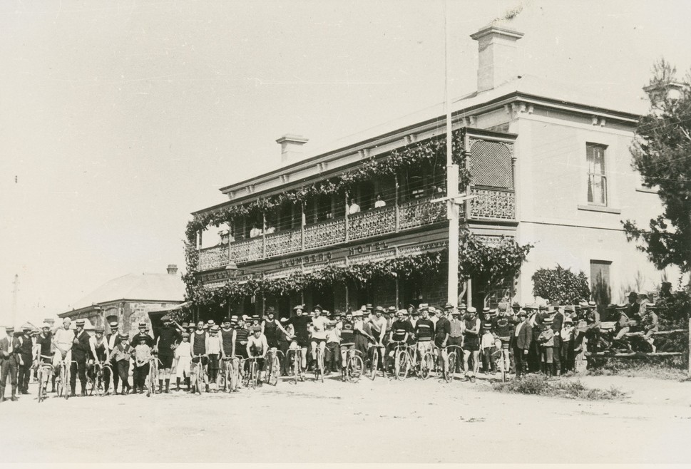 Hotels in Birdwood