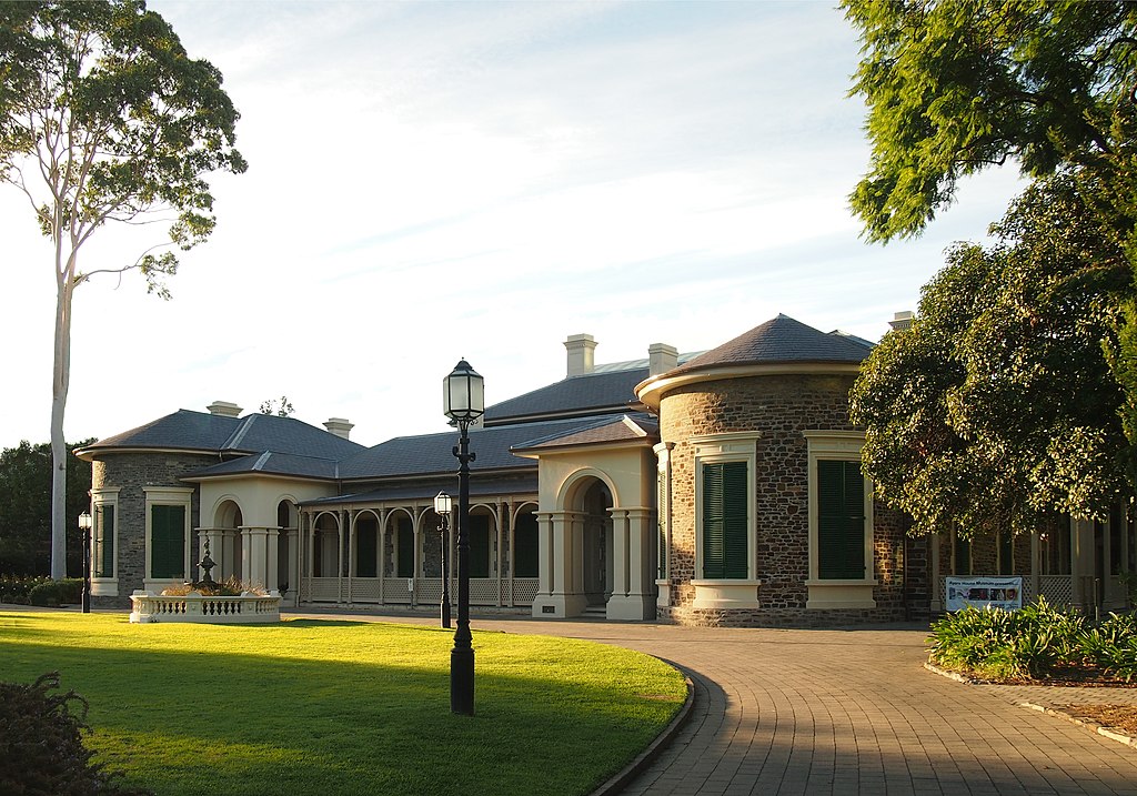 Hotel a Ayers House Museum