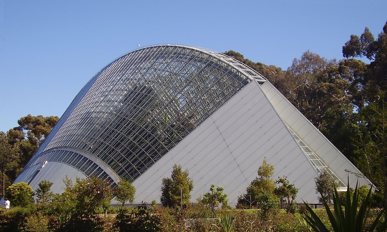 Hotel a Bicentennial Conservatory