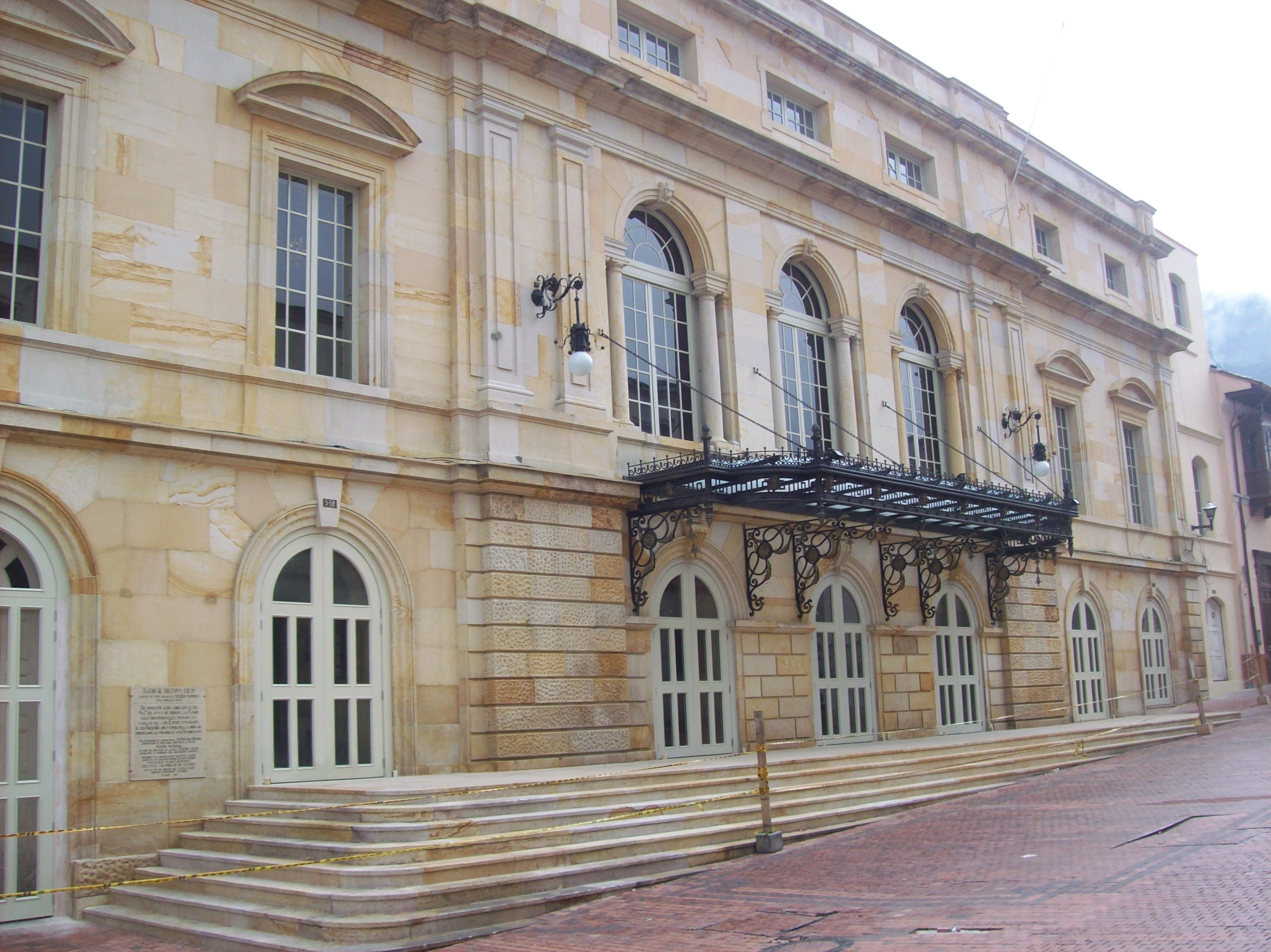 Holiday rentals Teatro La Candelaria
