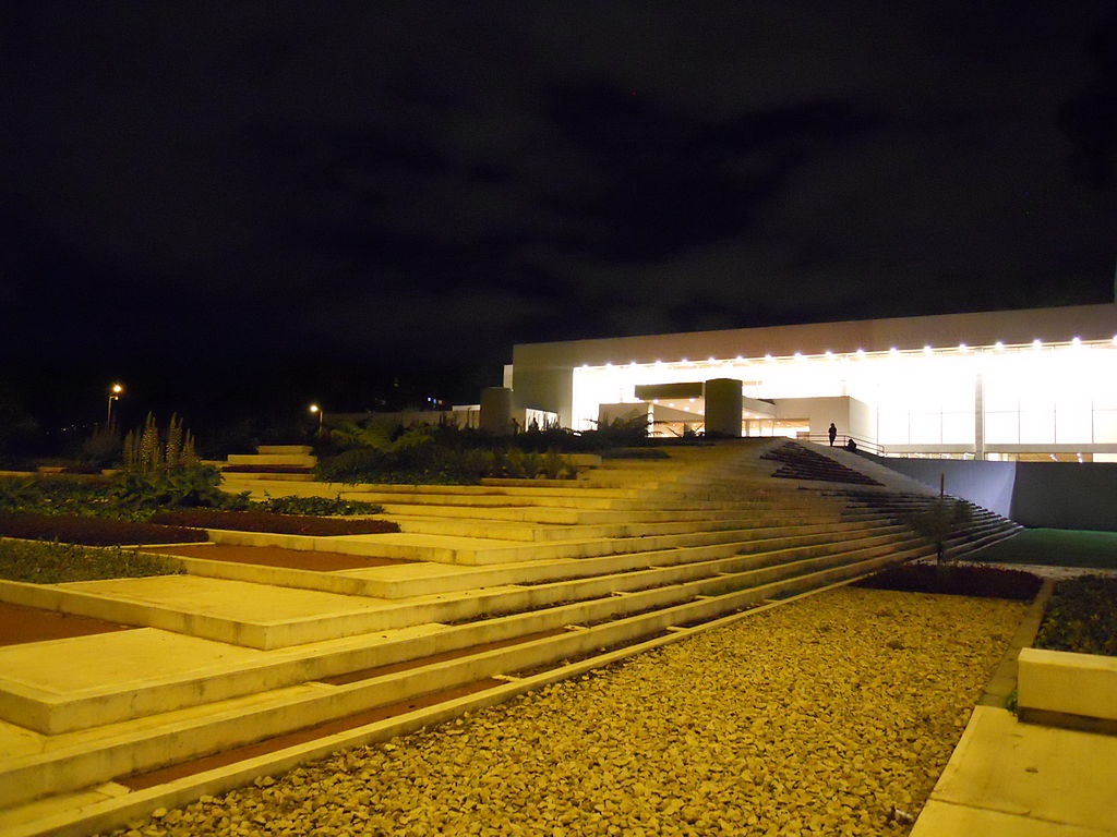 Holiday rentals Teatro Mayor Julio Mario Santodomingo