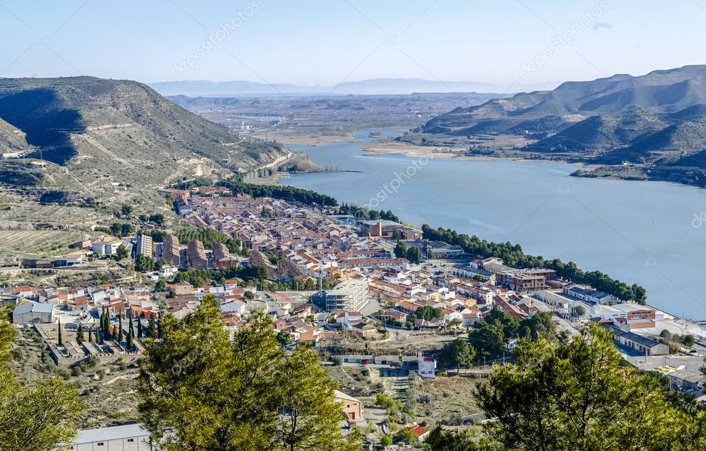 Holiday rentals Mequinenza