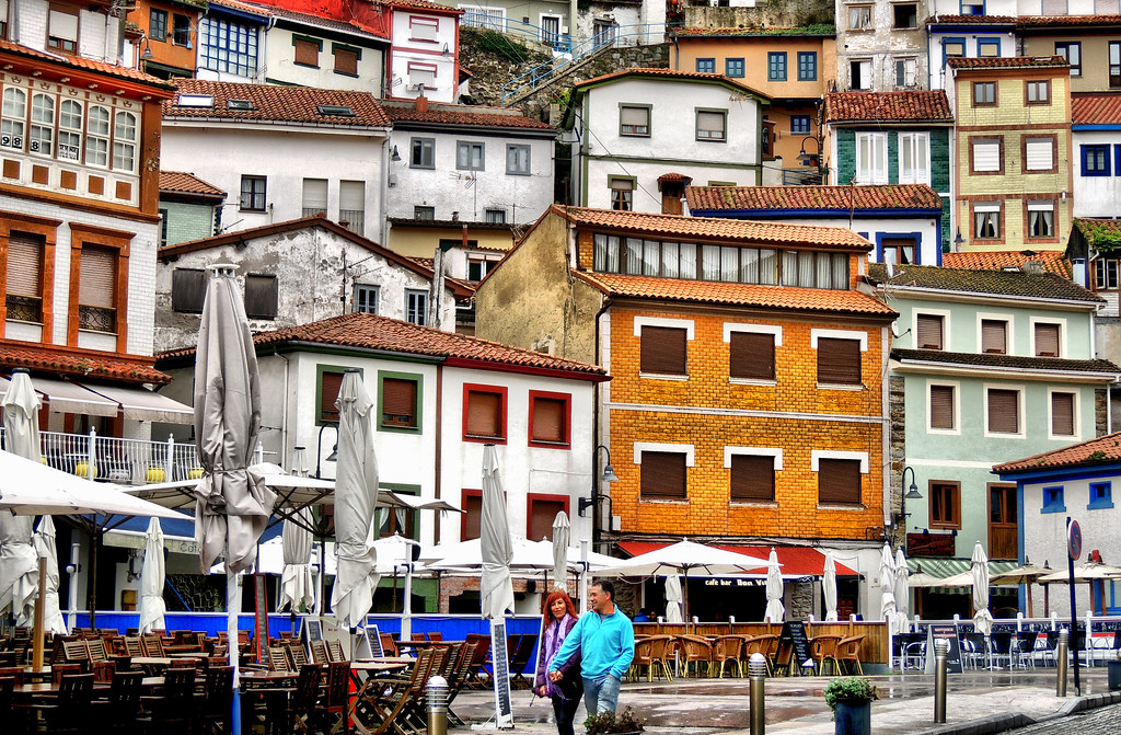 Holiday rentals Cudillero