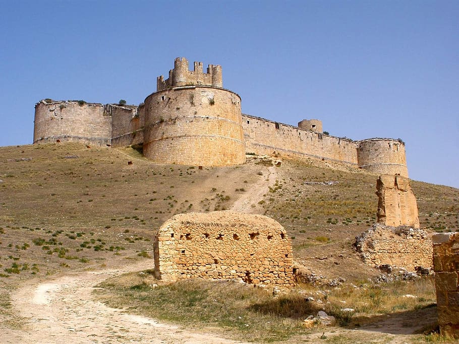 Hotels in Curiel de Duero