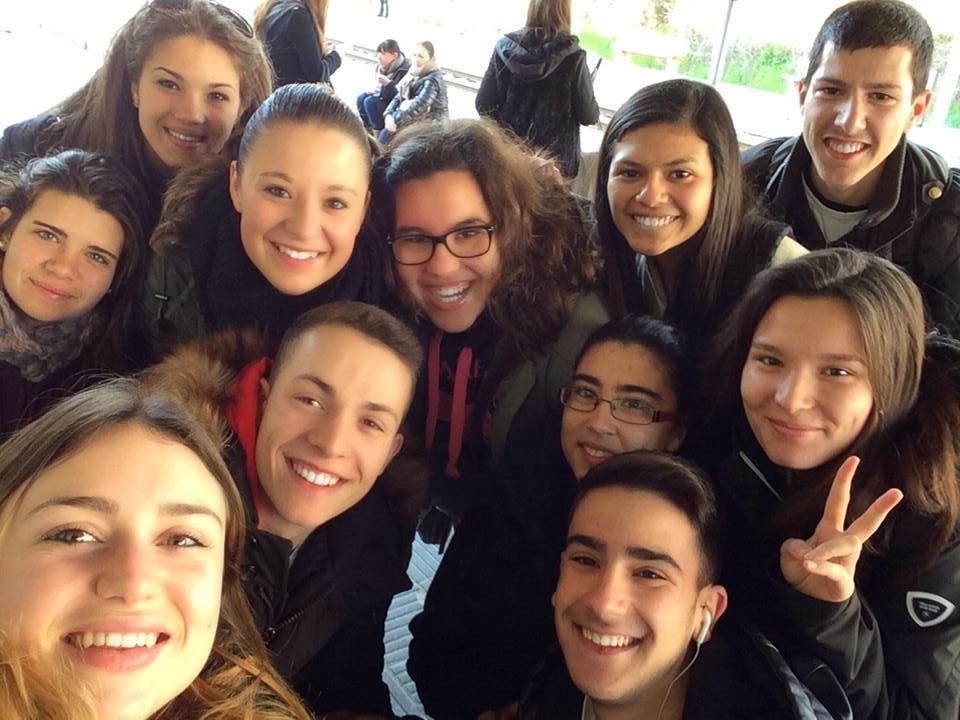 Holiday rentals Teatre Joventut