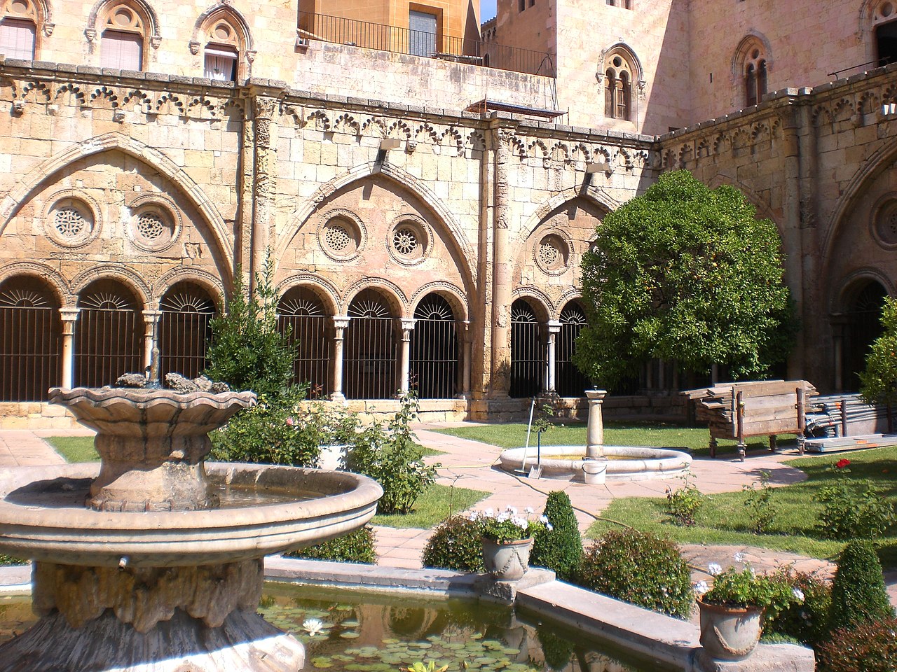 Hotels in Tarragona Cathedral