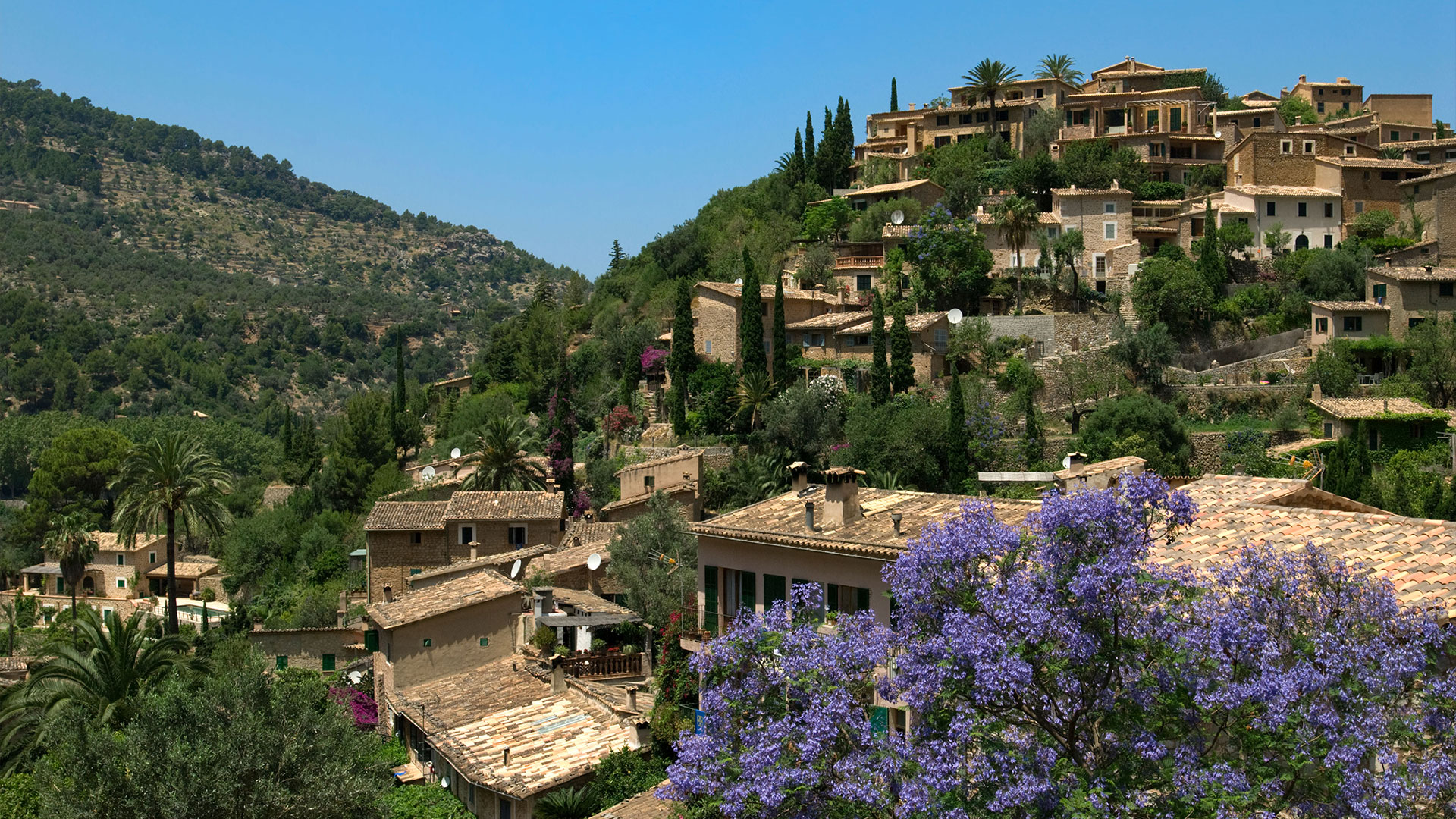 Holiday rentals Deia
